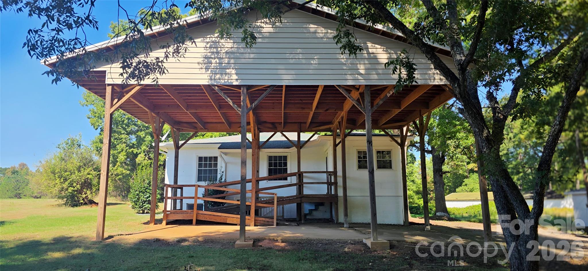 1111 Rear View - 1107/1111 Chase High Road, Forest City