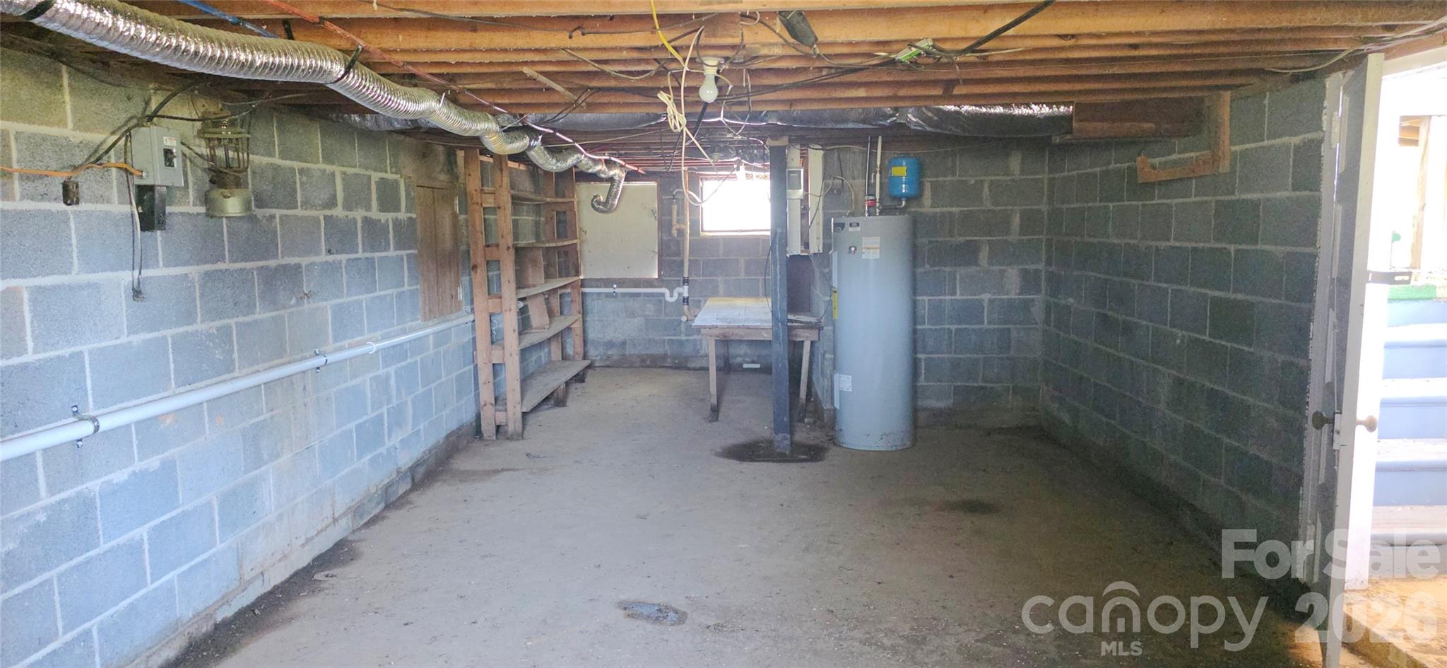 1111 Basement - 1107/1111 Chase High Road, Forest City