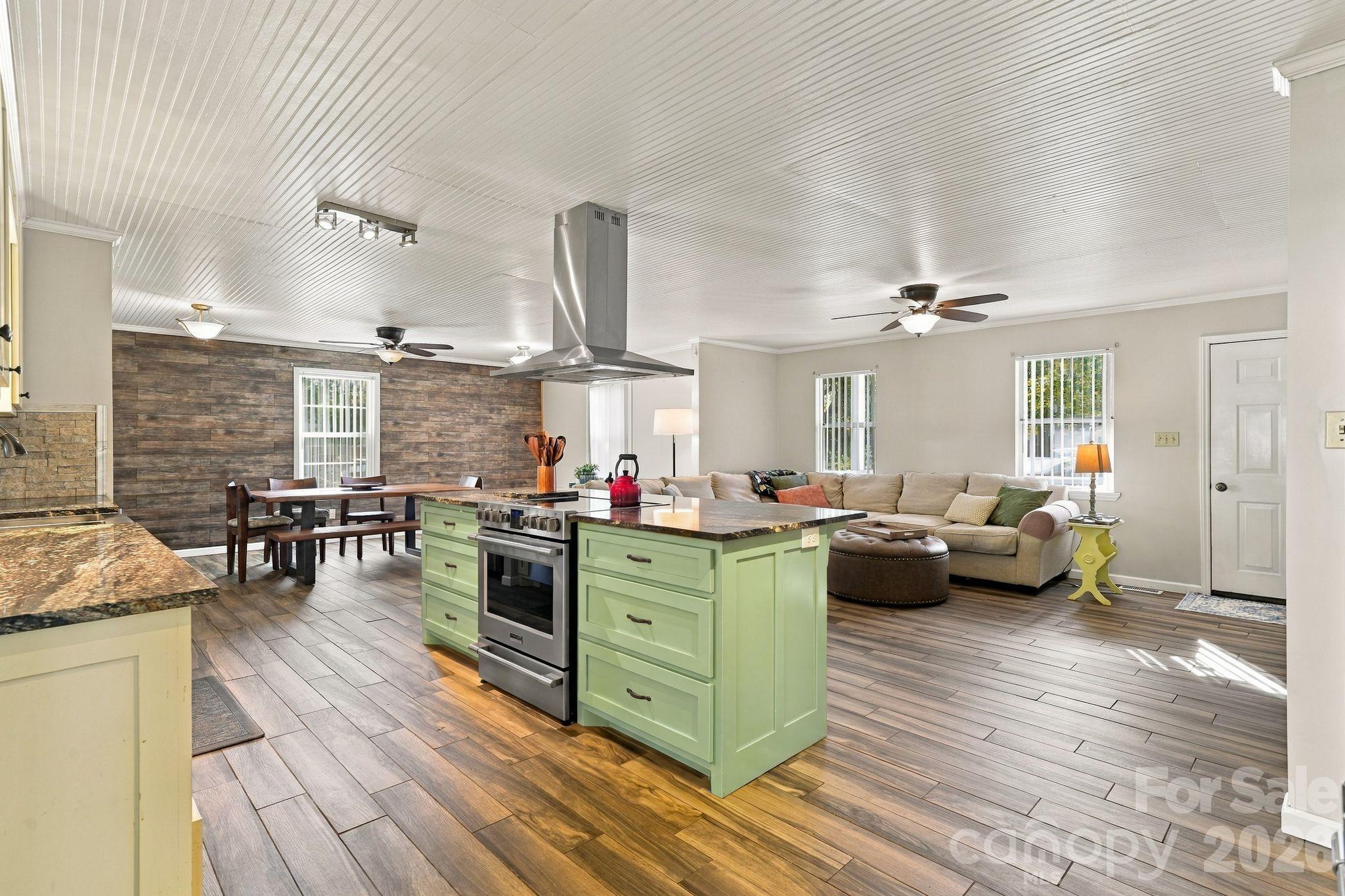 Single Family Residence at 1295 Creekwood Drive, Morganton, photo 12 of 48