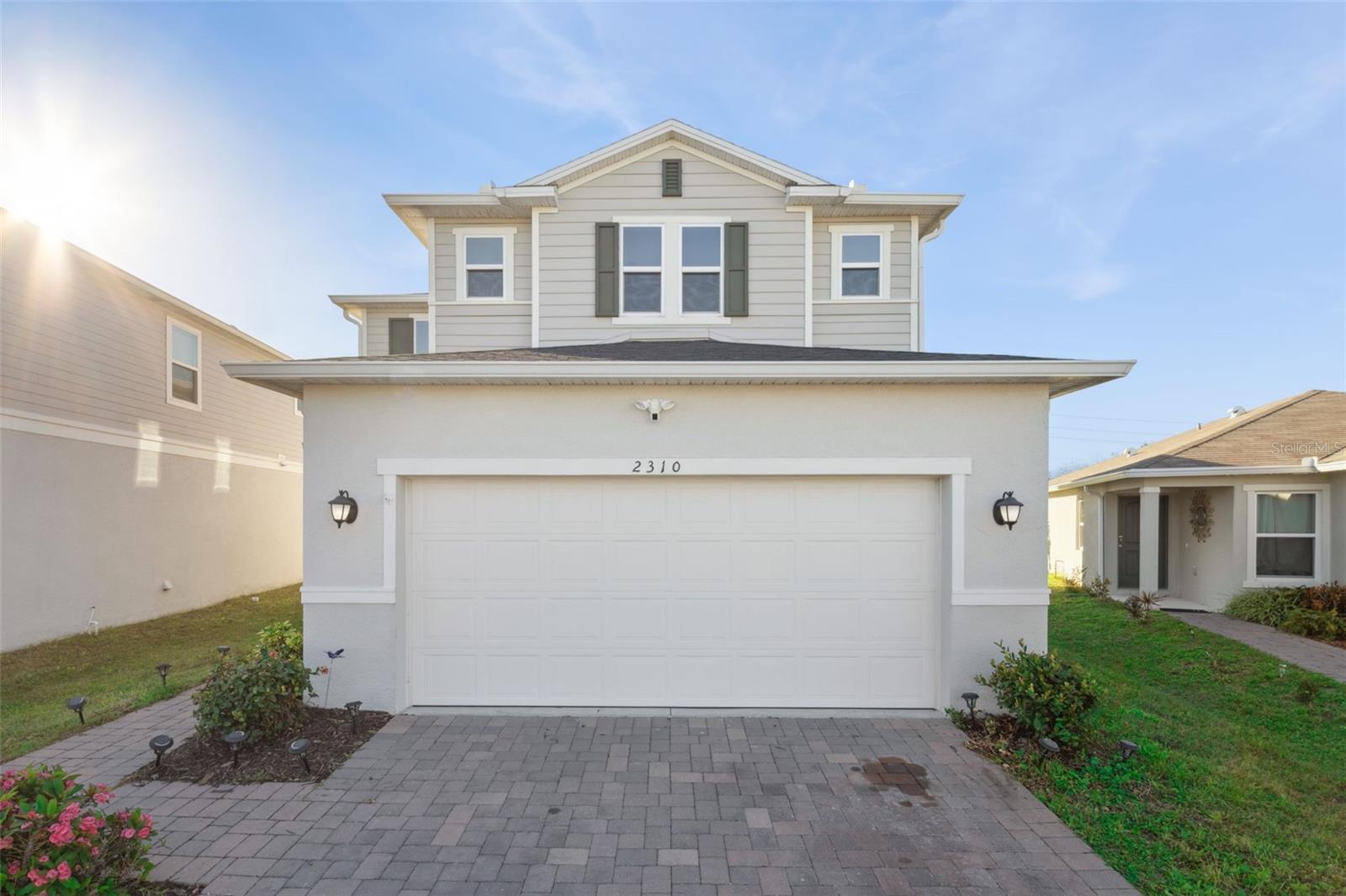 2310 TWIN FLOWER LN