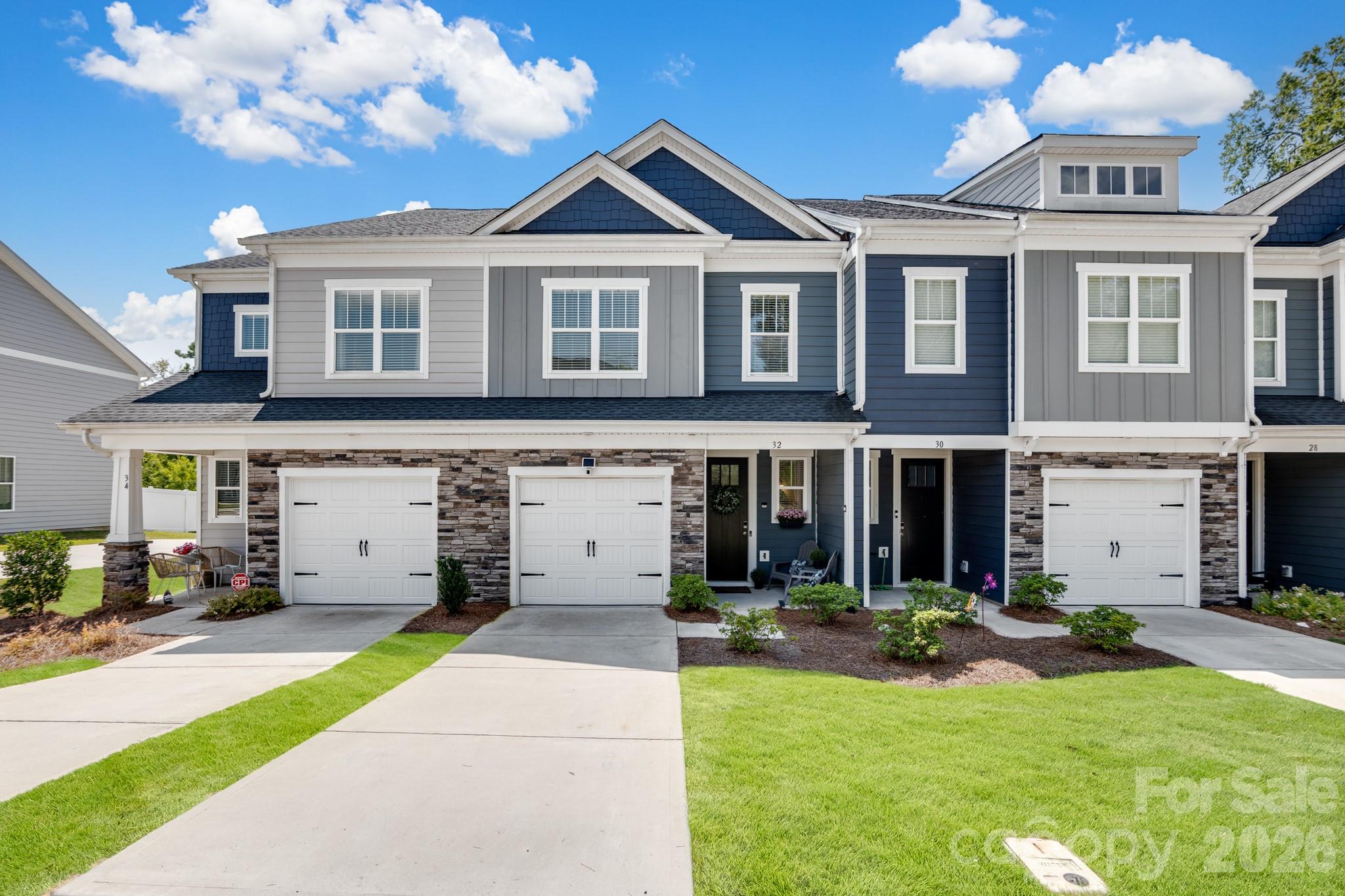 Townhouse at 32 Woodsdale Place SE, Concord