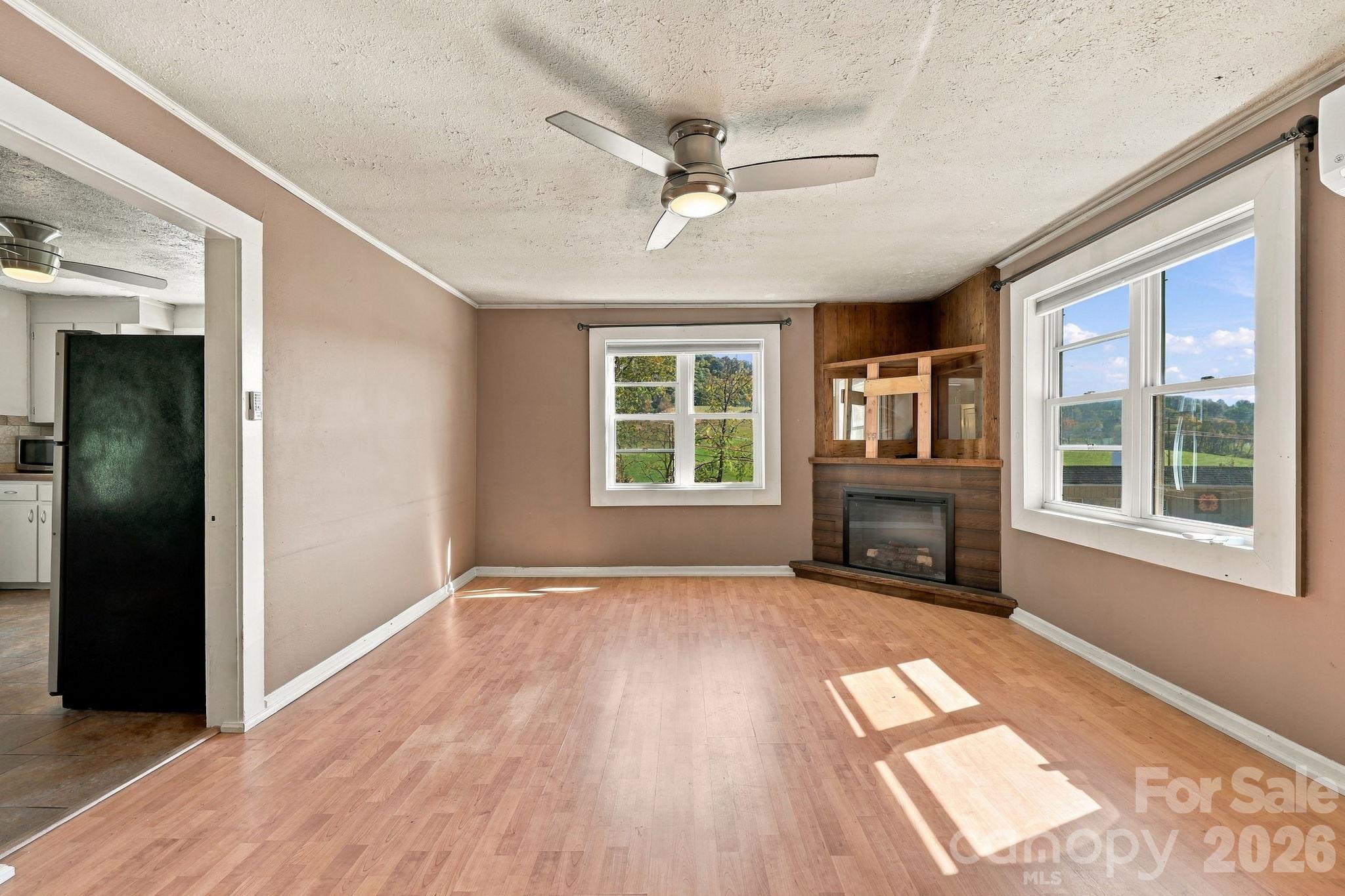 Single Family Residence at 10 Mccracken Road, Canton, photo 4 of 47