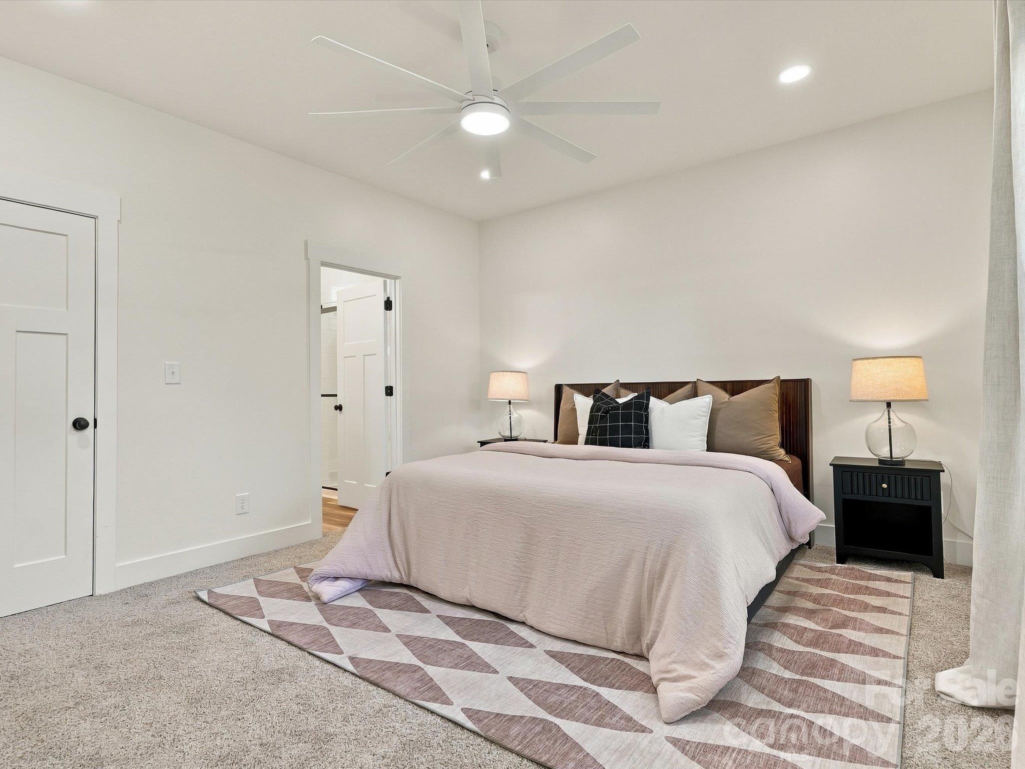 Single Family Residence at 810 Mountain Crest Drive, Kings Mountain, photo 26 of 49