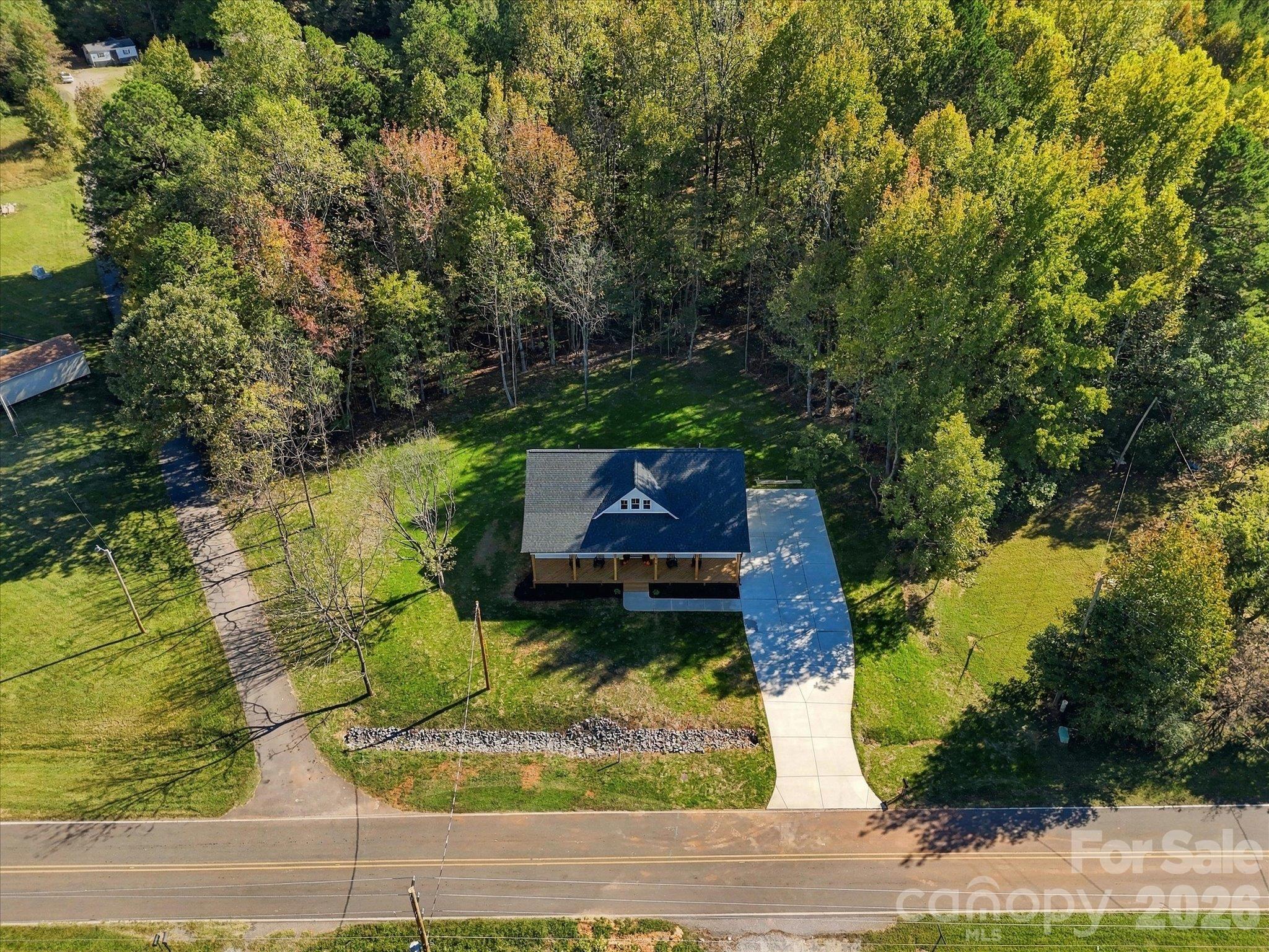 Single Family Residence at 810 Mountain Crest Drive, Kings Mountain, photo 43 of 49