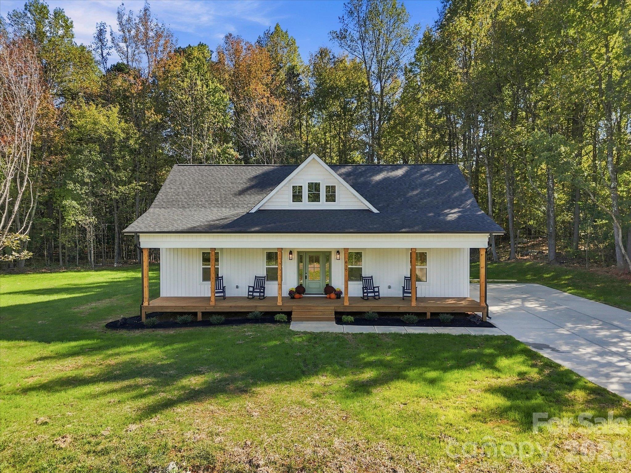Single Family Residence at 810 Mountain Crest Drive, Kings Mountain, photo 46 of 49