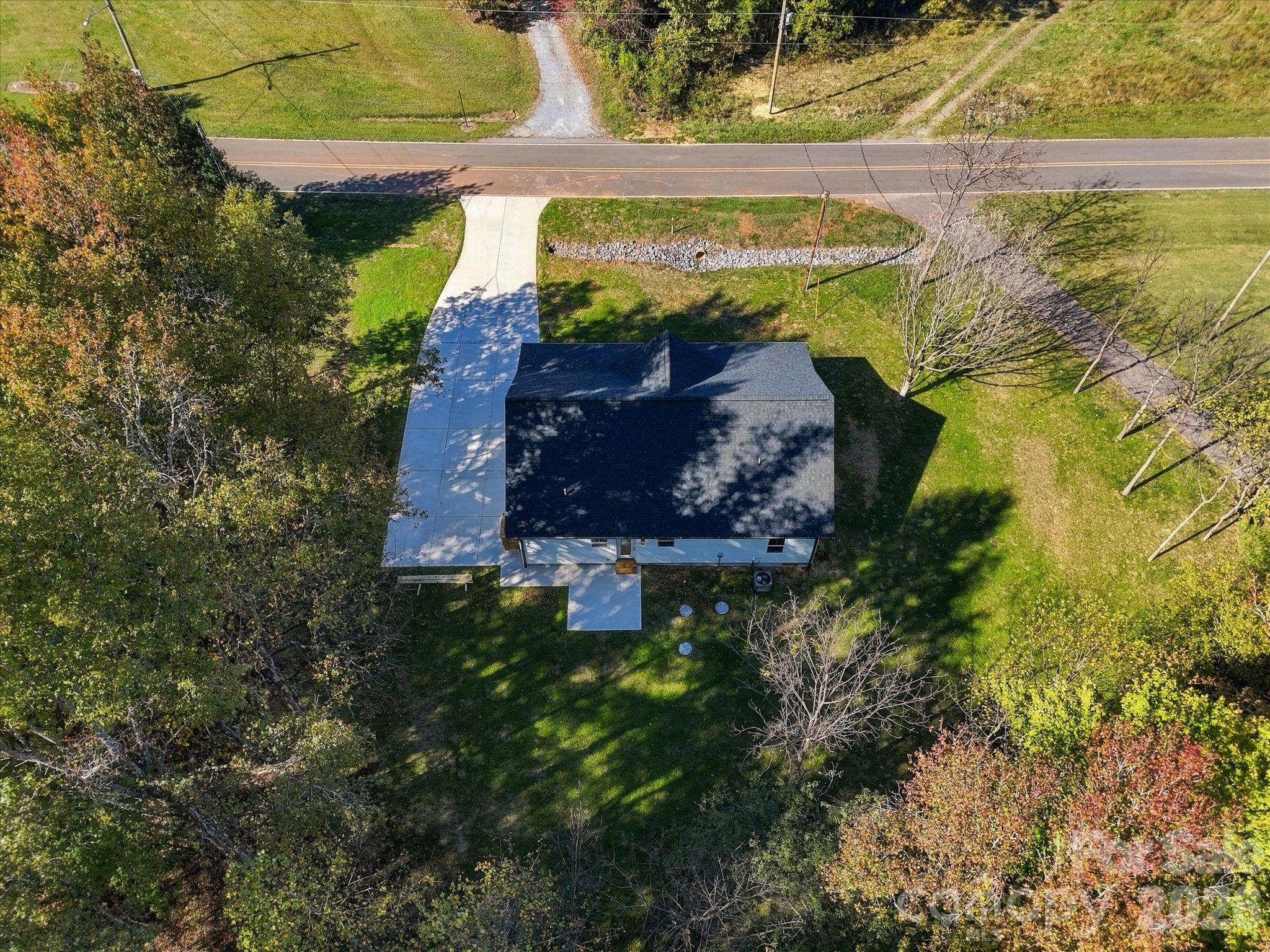 Single Family Residence at 810 Mountain Crest Drive, Kings Mountain, photo 49 of 49