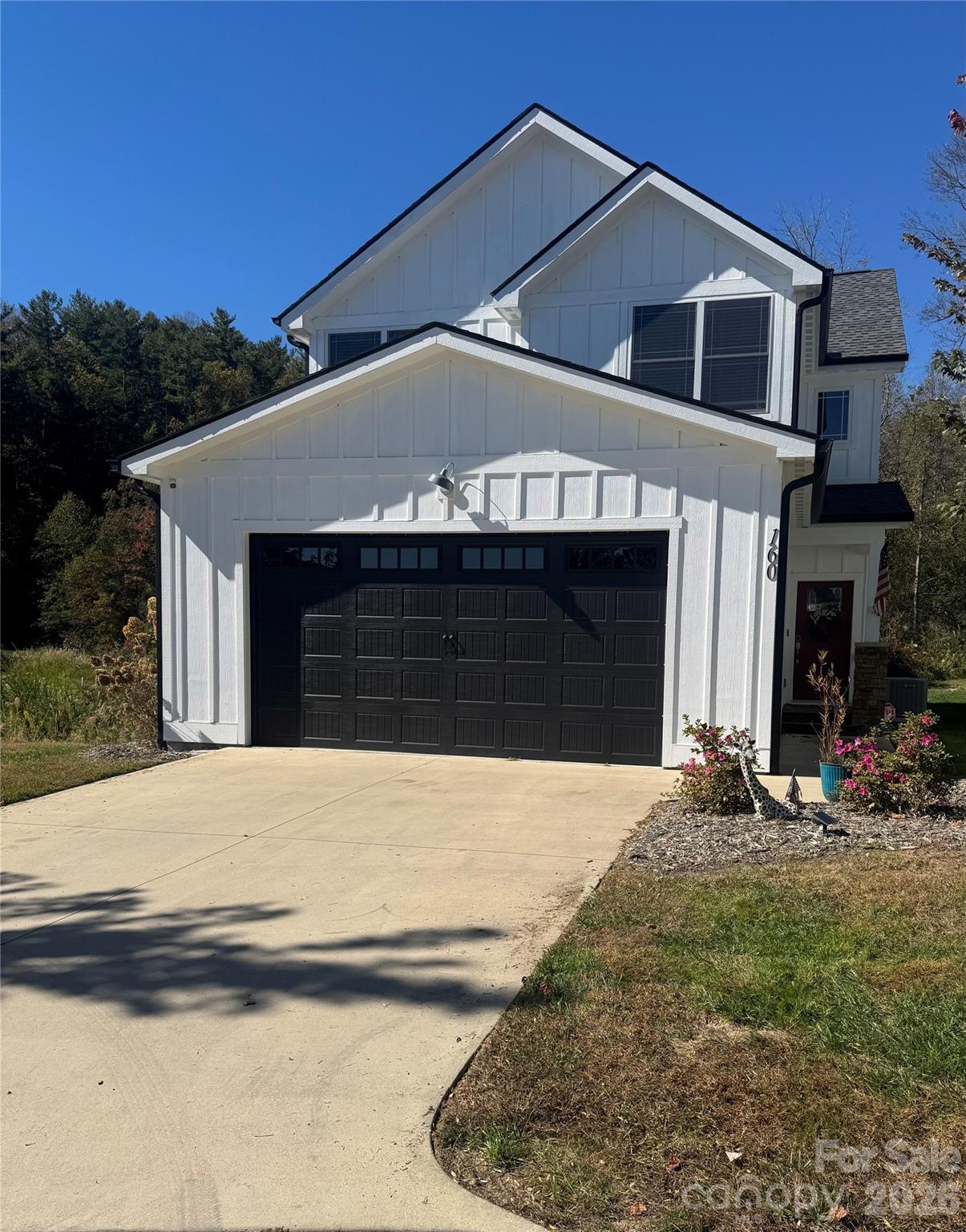 Single Family Residence at 160 Leyland Circle, Hendersonville