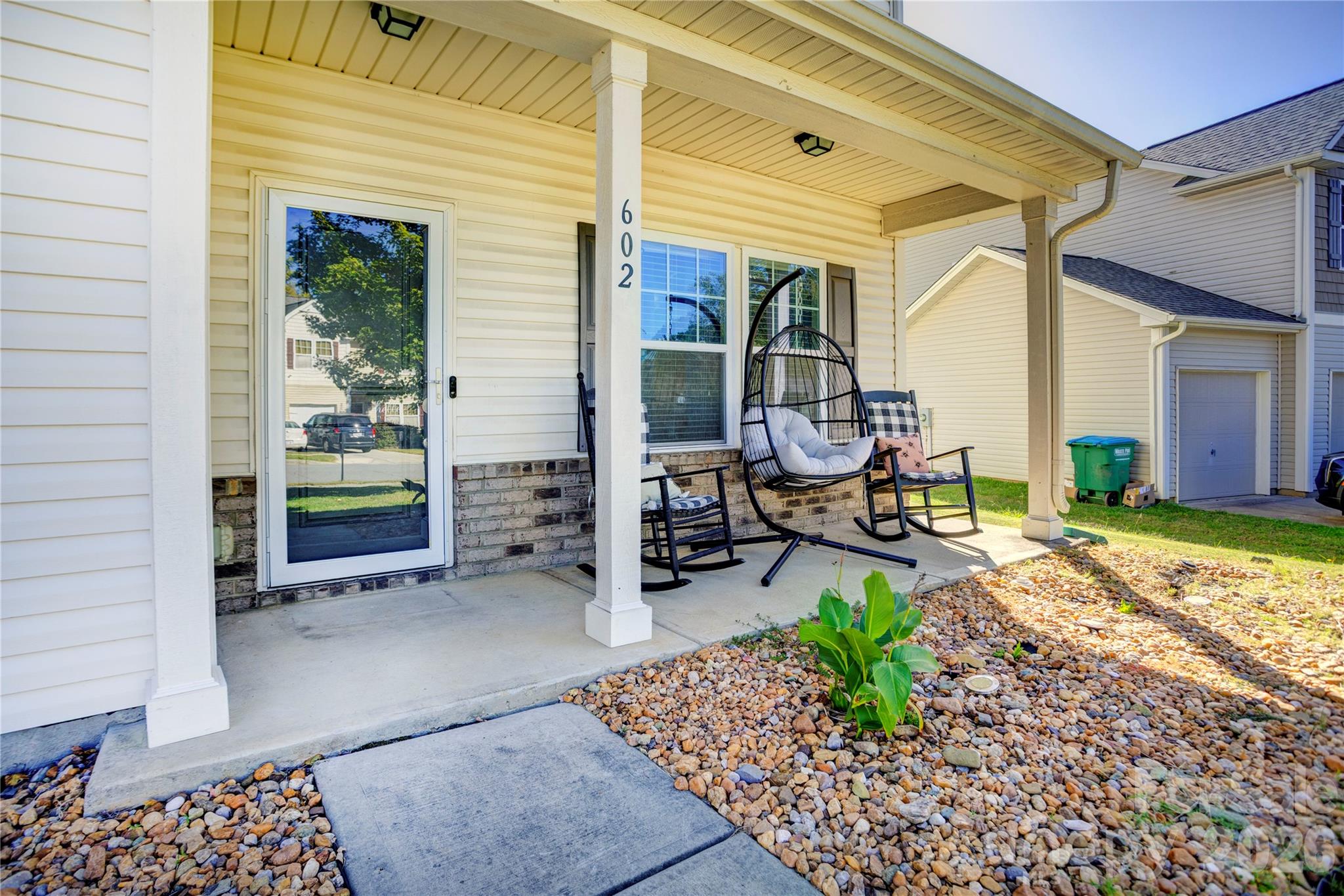 Covered porch - 602 Sawtooth Oak Drive, Landis