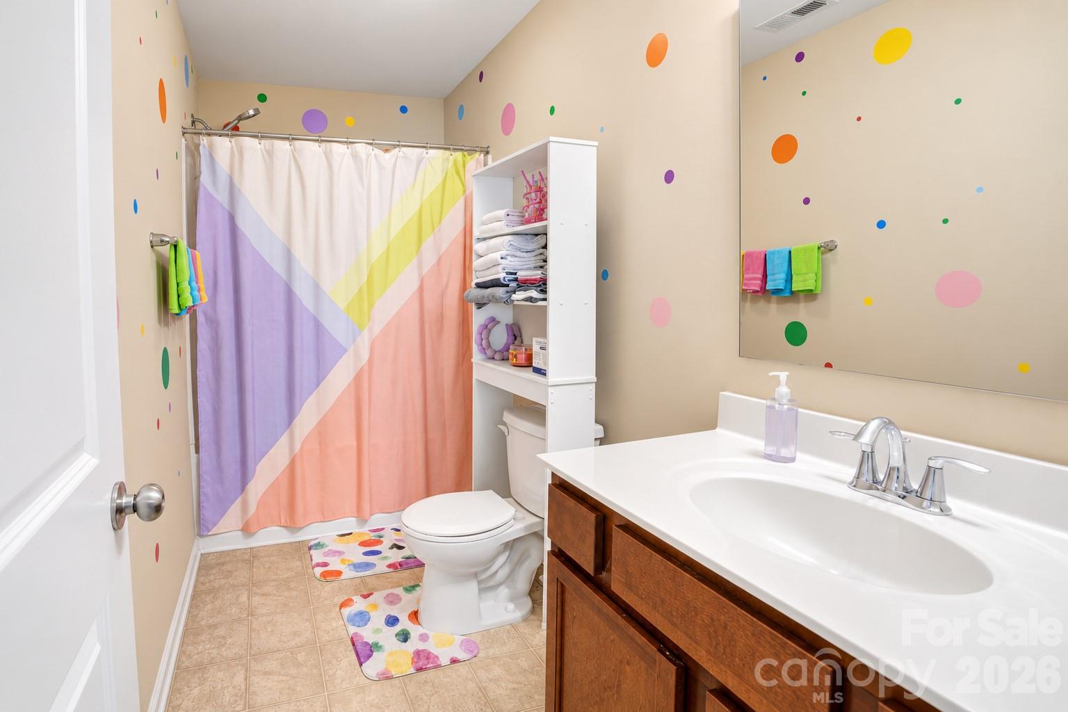 Full bathroom #2 - 602 Sawtooth Oak Drive, Landis