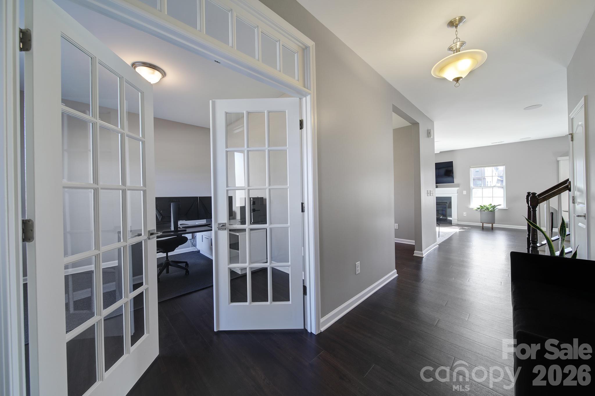 Single Family Residence at 5392 Hackberry Lane SW, Concord, photo 3 of 42