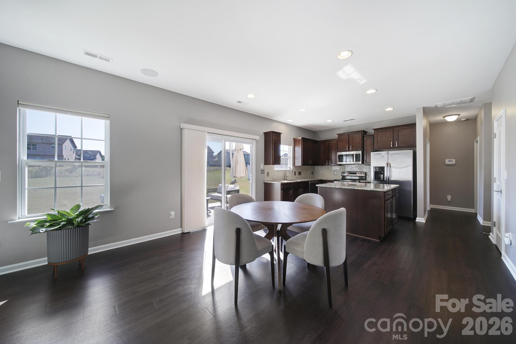 Single Family Residence at 5392 Hackberry Lane SW, Concord, photo 11 of 42