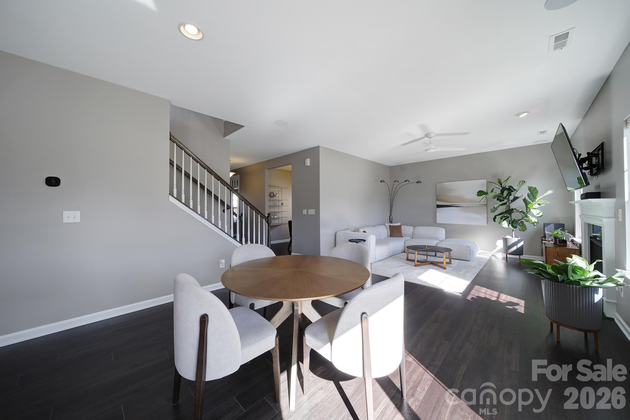 Single Family Residence at 5392 Hackberry Lane SW, Concord, photo 12 of 42