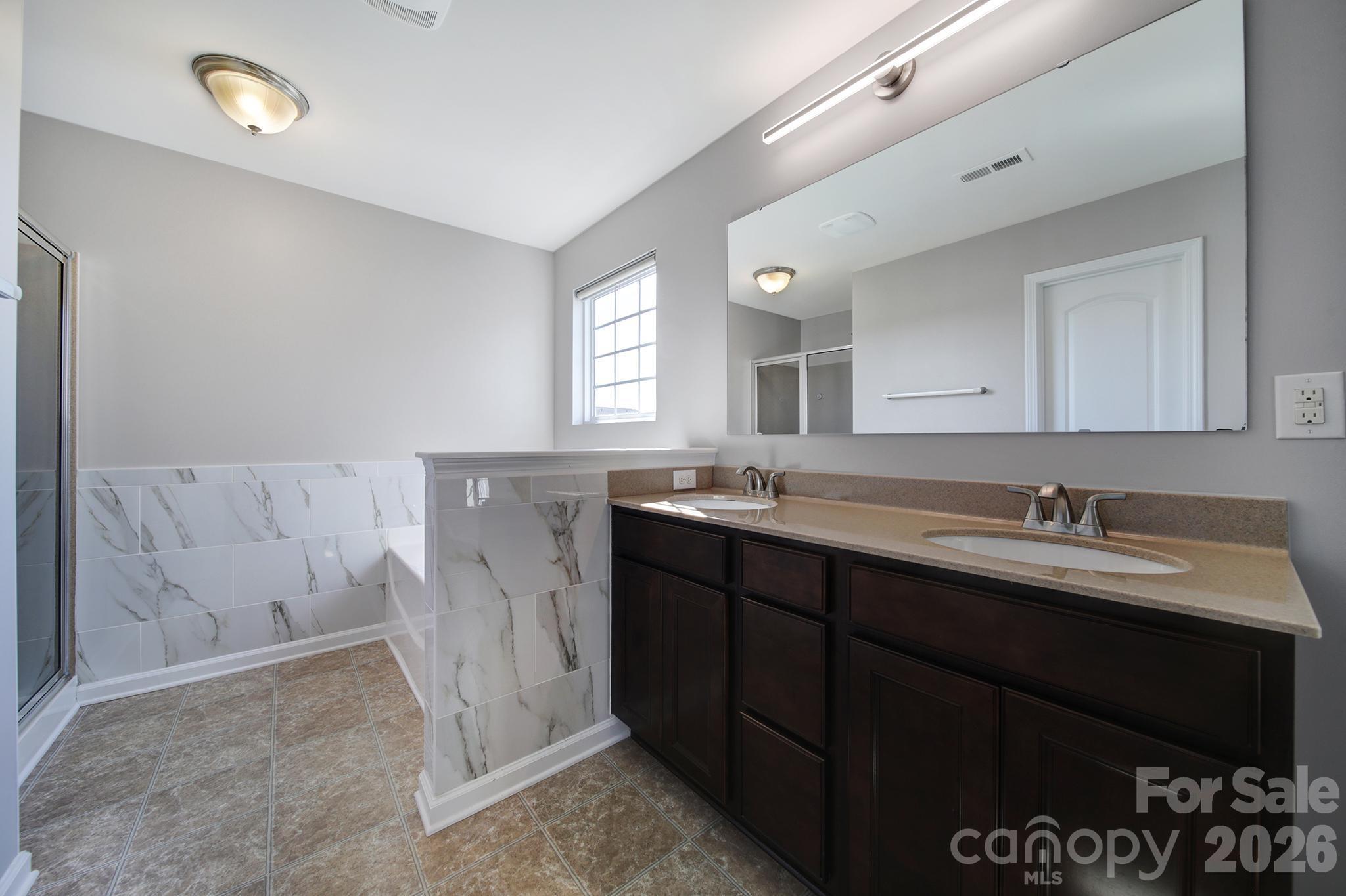 Single Family Residence at 5392 Hackberry Lane SW, Concord, photo 24 of 42