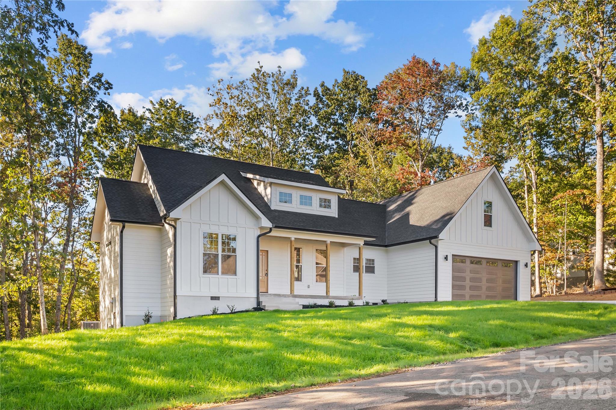 Single Family Residence at 436 Dublin Lane, Columbus, photo 4 of 72