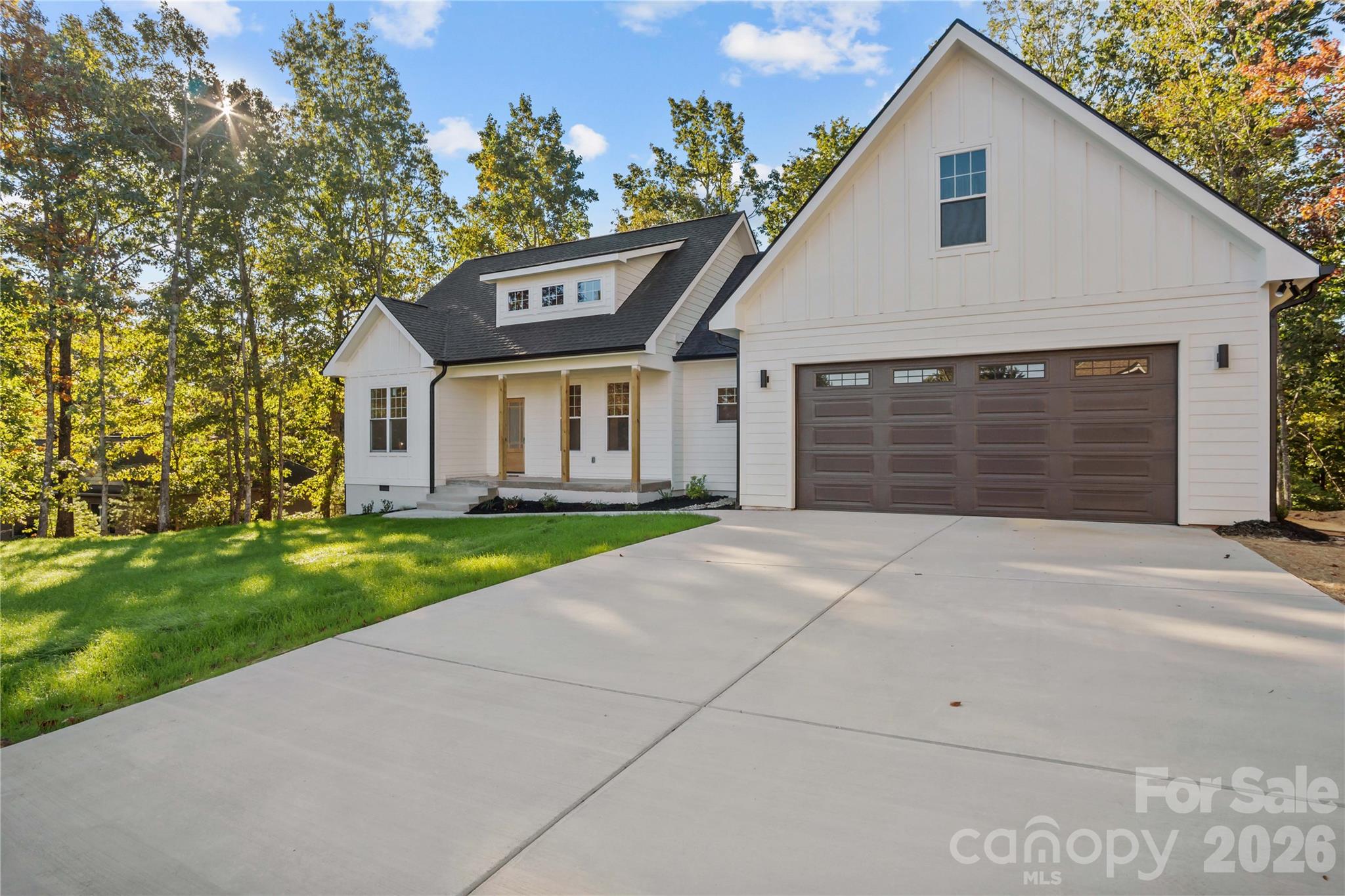 Single Family Residence at 436 Dublin Lane, Columbus, photo 15 of 72