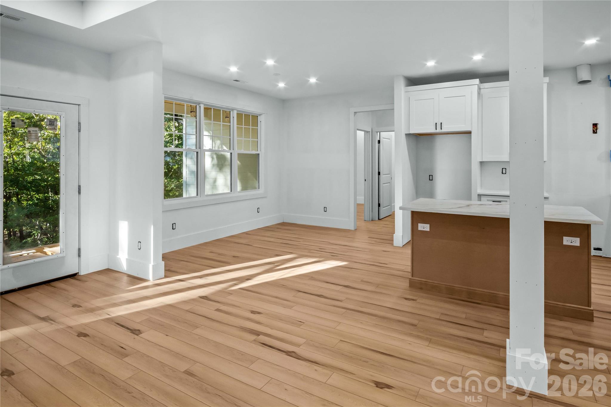 Single Family Residence at 436 Dublin Lane, Columbus, photo 28 of 72