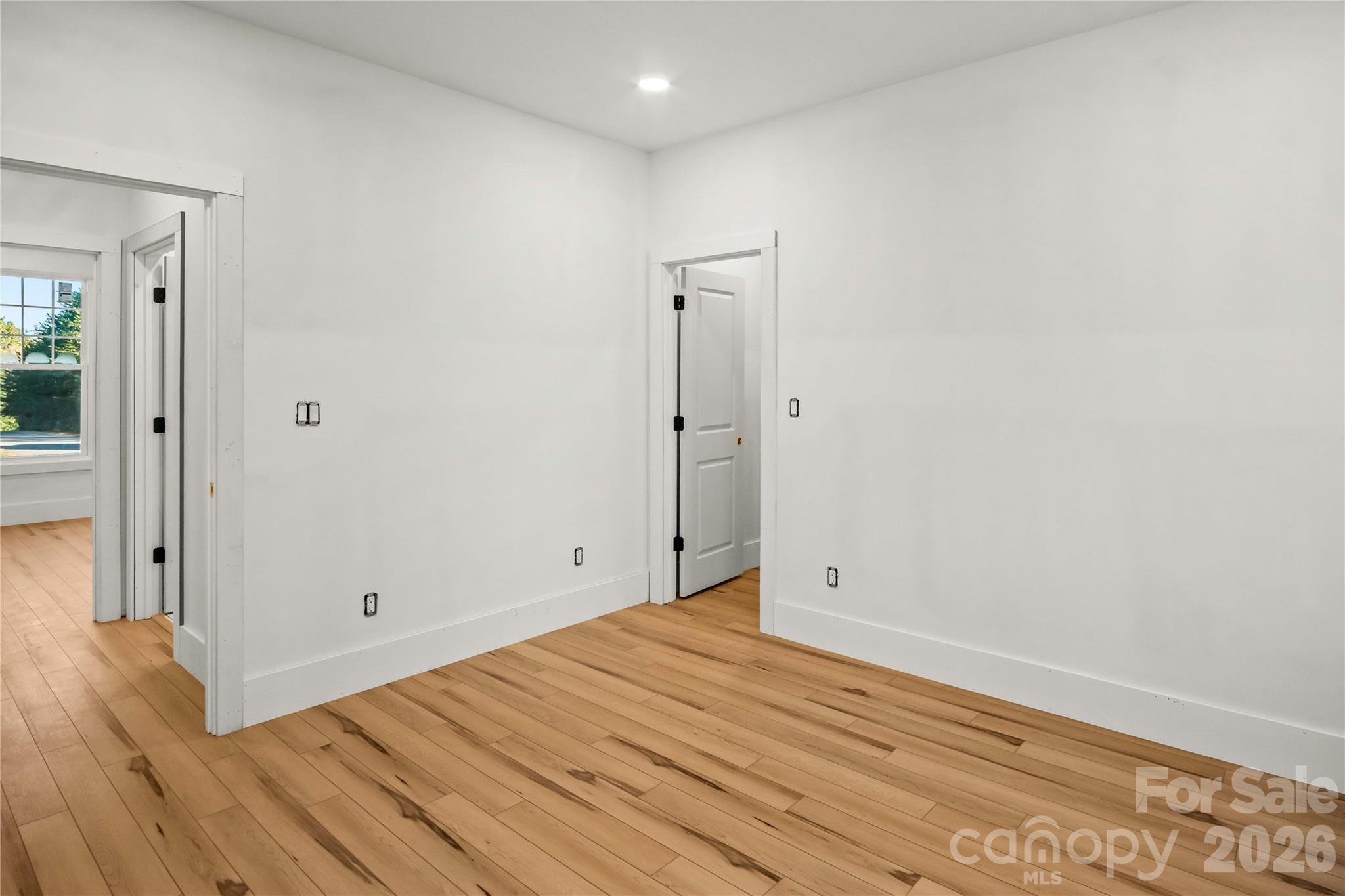 Single Family Residence at 436 Dublin Lane, Columbus, photo 51 of 72