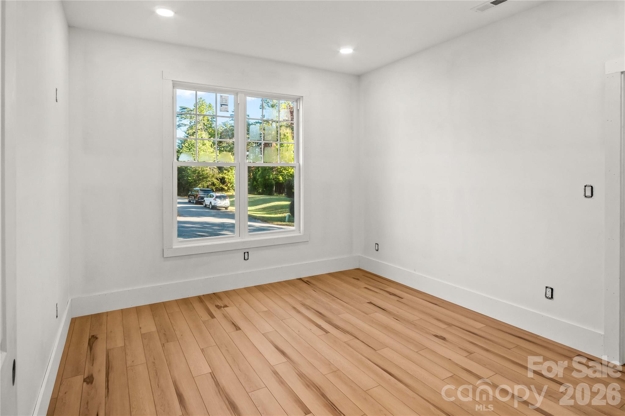 Single Family Residence at 436 Dublin Lane, Columbus, photo 57 of 72
