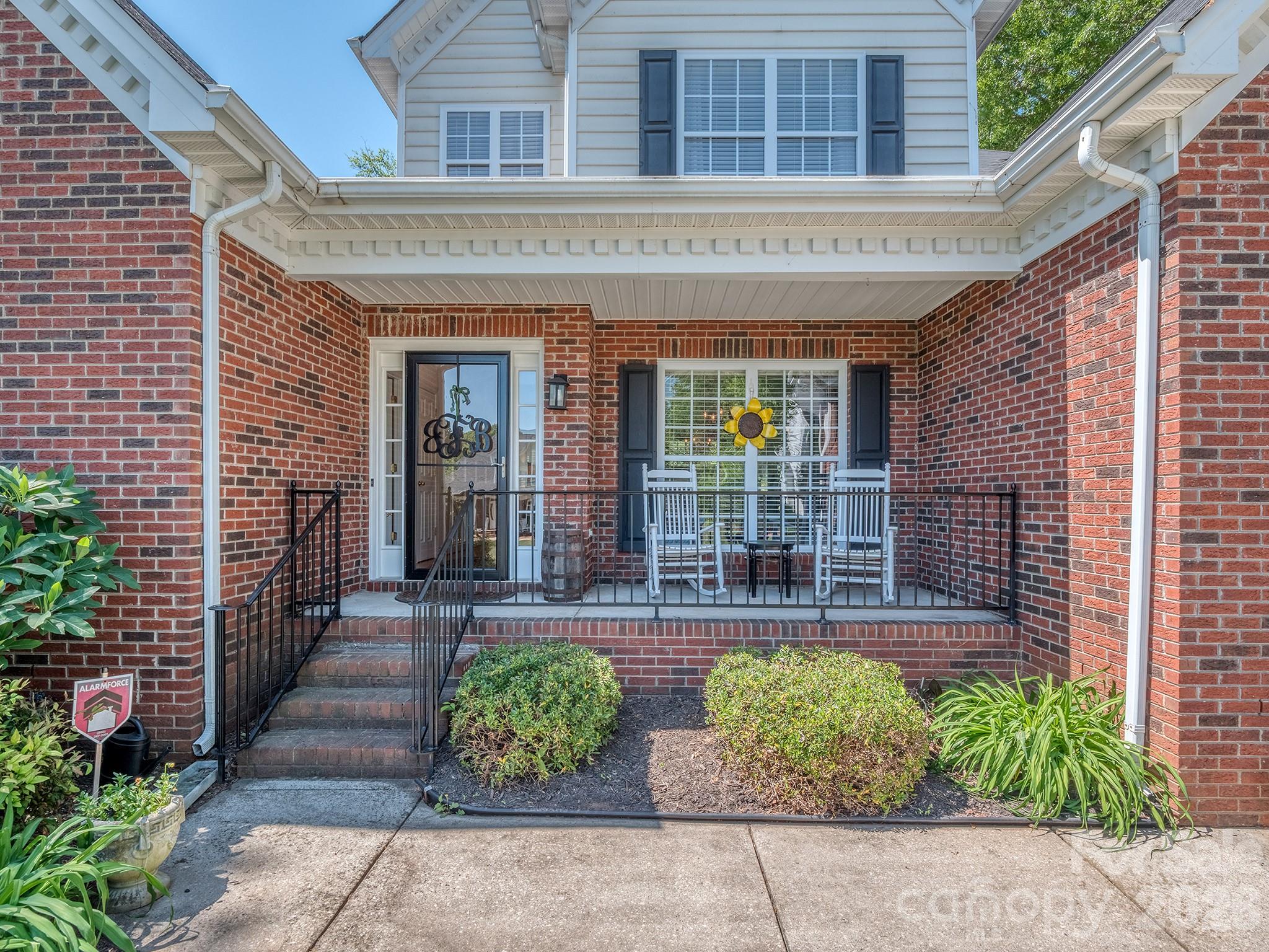 Single Family Residence at 4651 Glasgow Court, Gastonia, photo 3 of 33