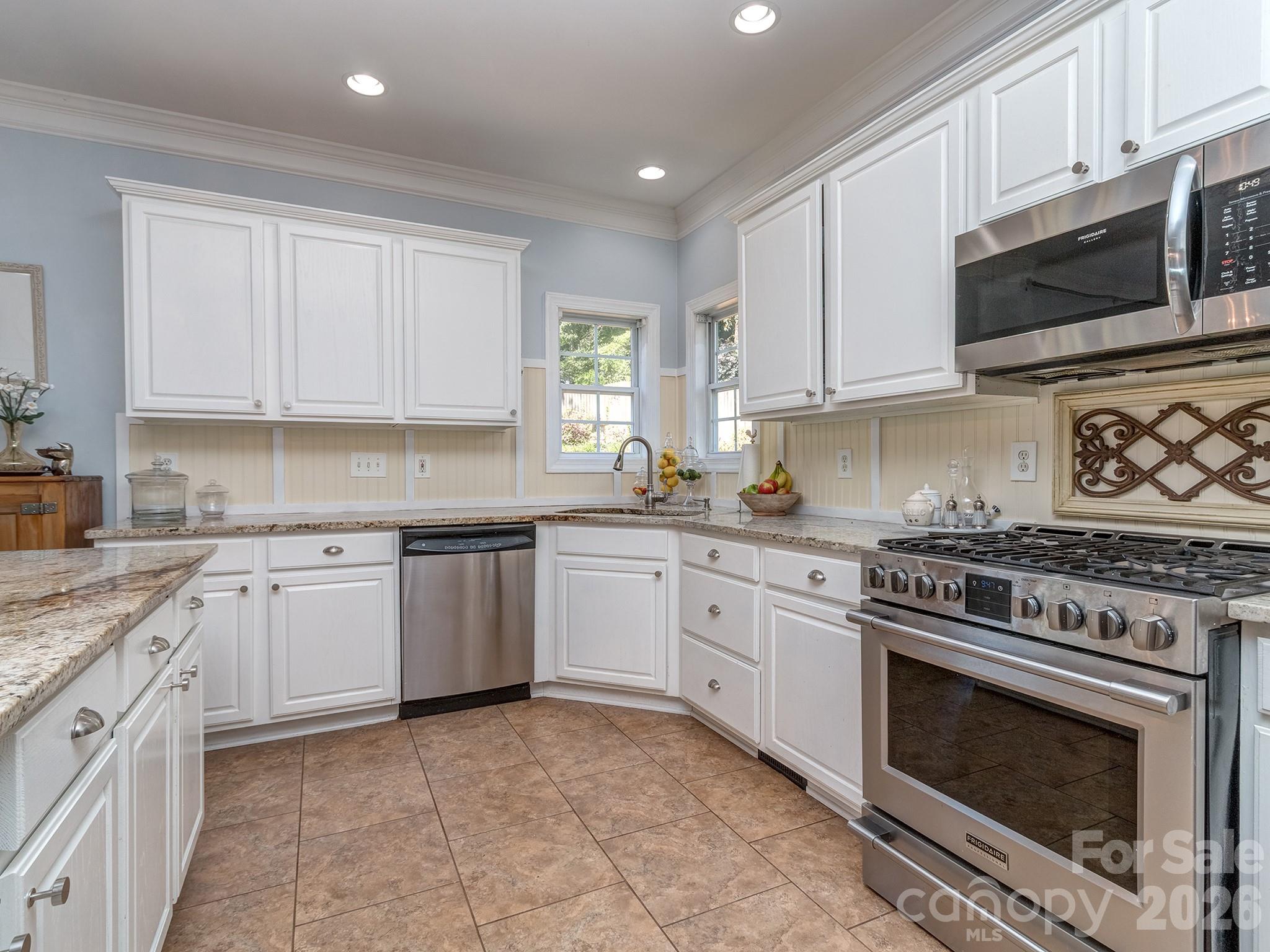 Single Family Residence at 4651 Glasgow Court, Gastonia, photo 13 of 33