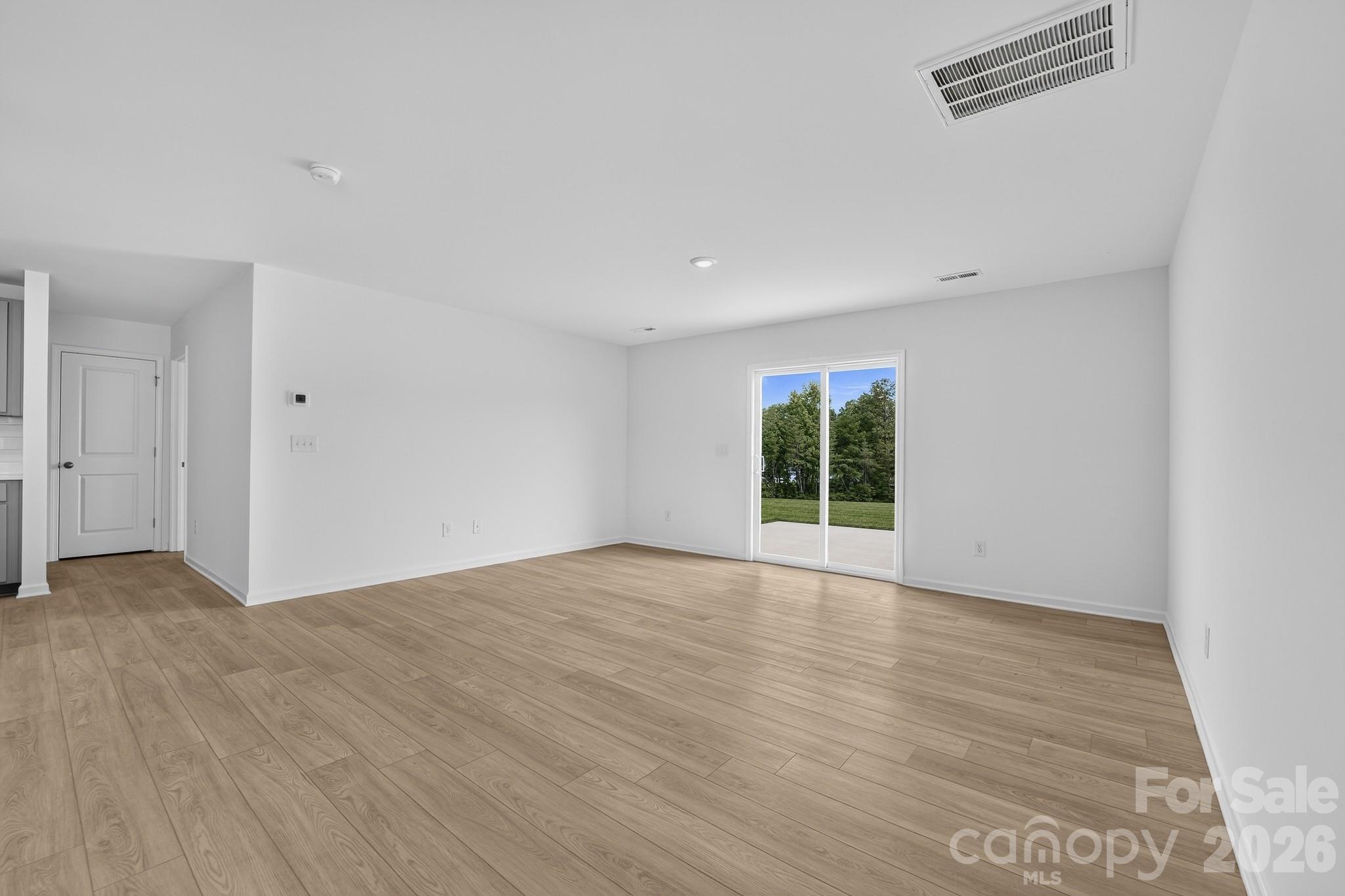 Single Family Residence at 740 Bechamel Avenue, York, photo 7 of 16