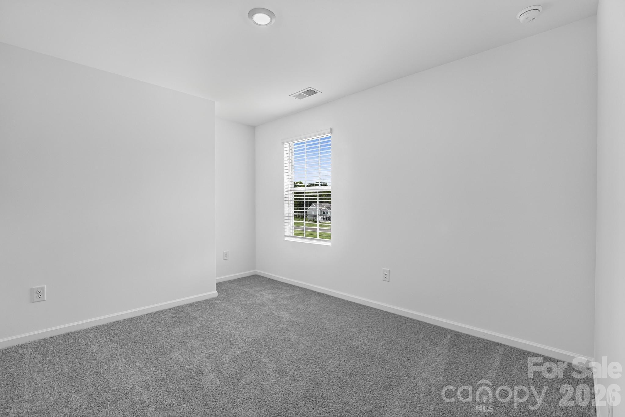 Single Family Residence at 740 Bechamel Avenue, York, photo 11 of 16