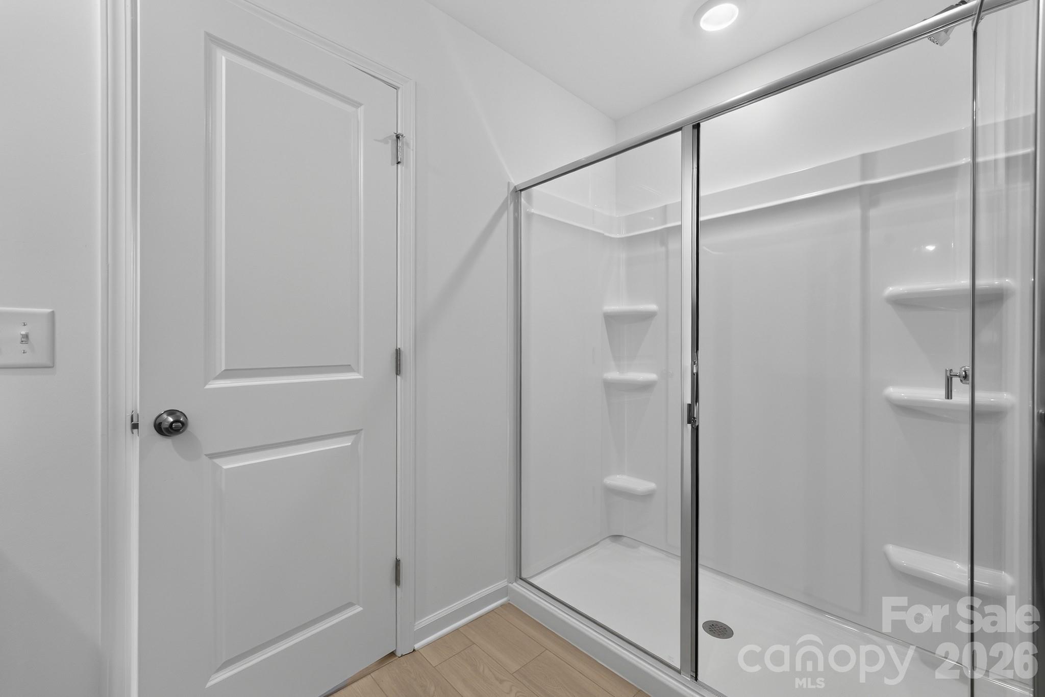 Single Family Residence at 733 Bechamel Avenue, York, photo 10 of 16