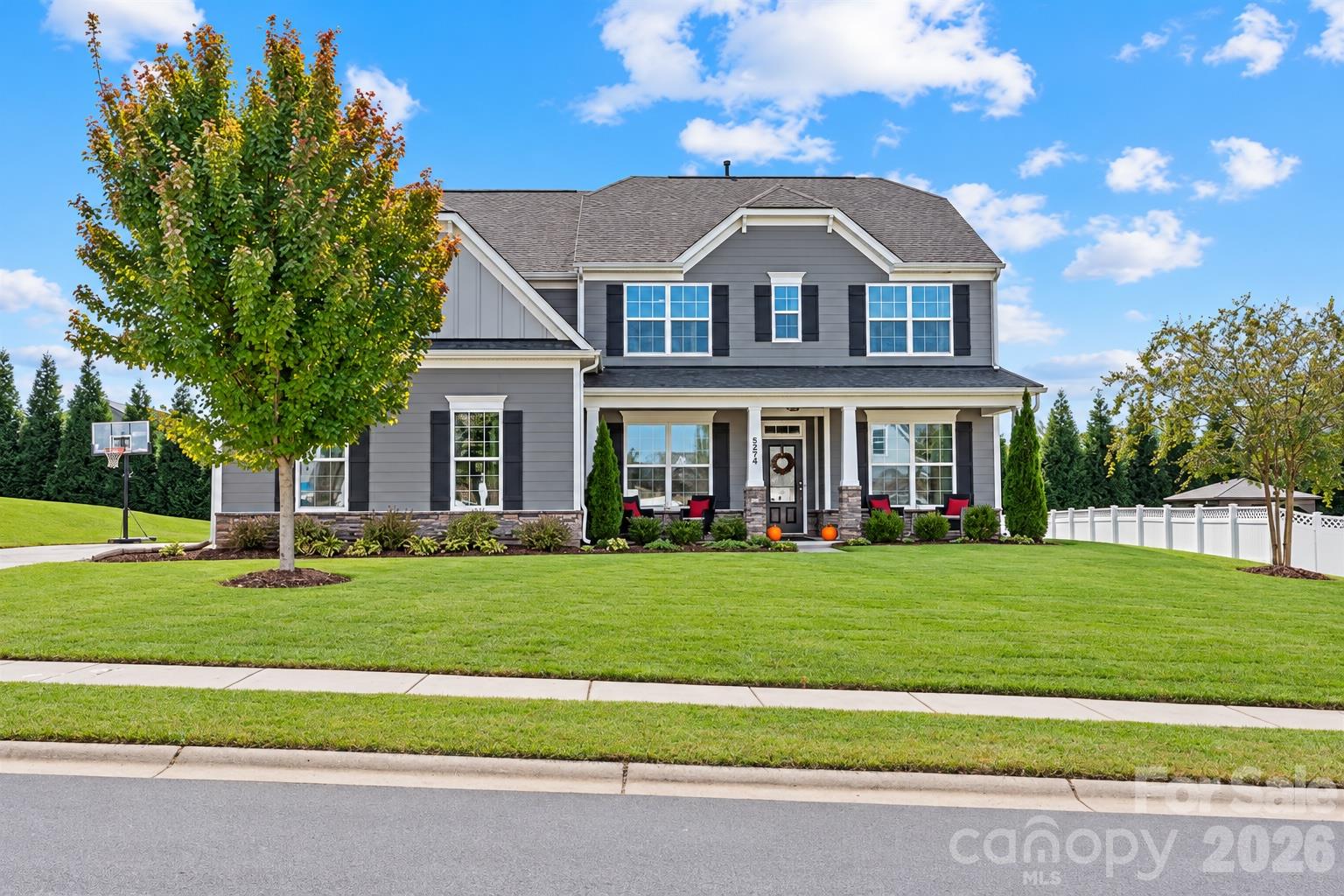 Single Family Residence at 238 Bushney Loop, Mooresville, photo 2 of 40