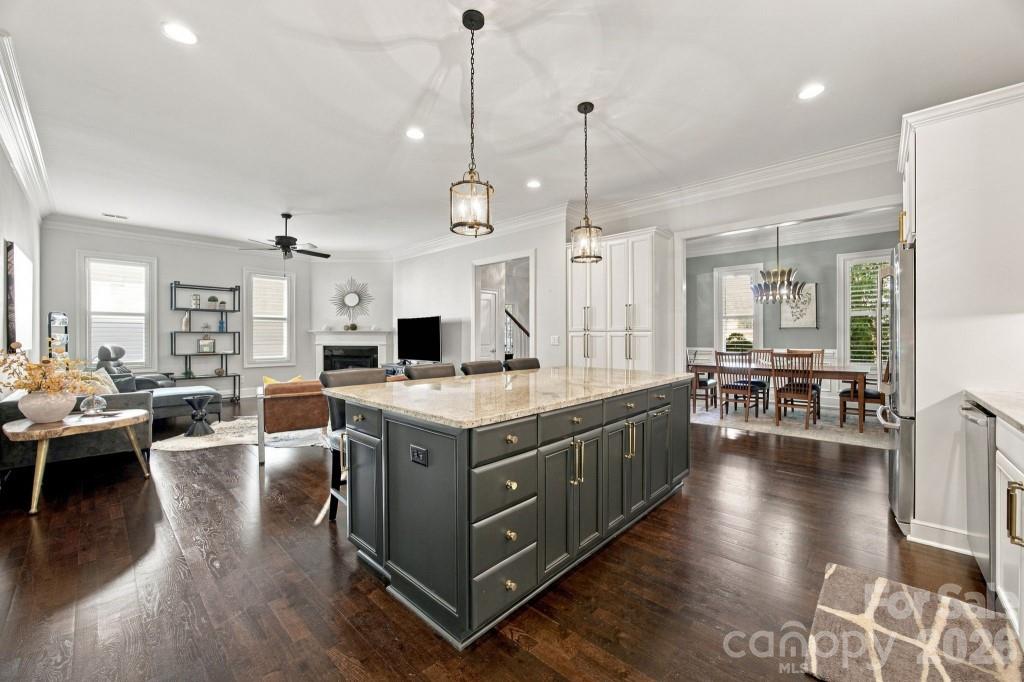 Single Family Residence at 720 Loretto Lane, Fort Mill, photo 14 of 96