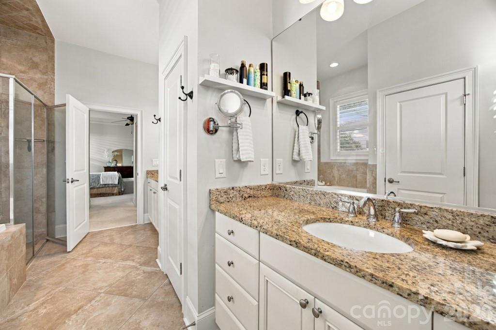 Single Family Residence at 720 Loretto Lane, Fort Mill, photo 40 of 96