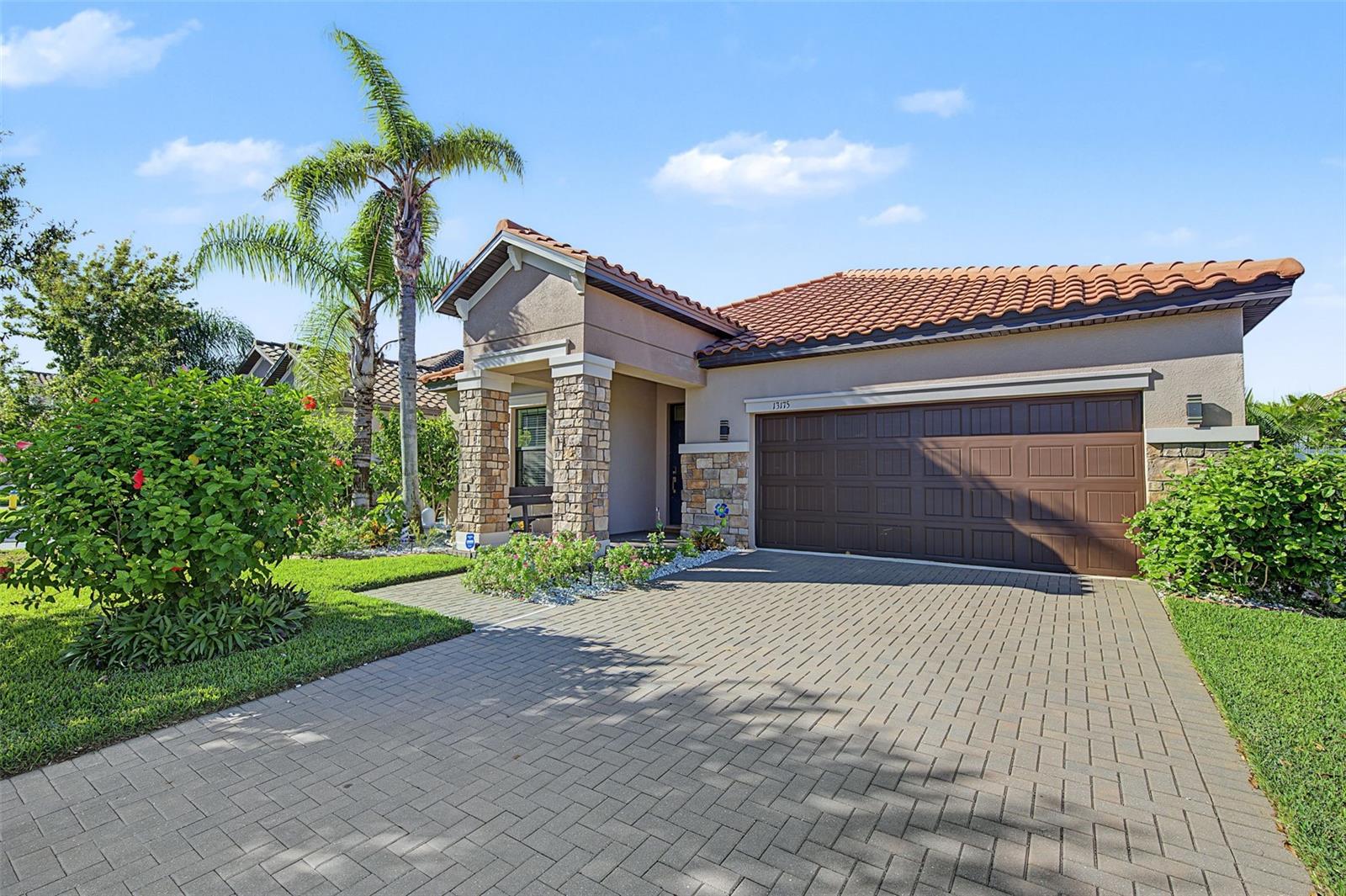 Single Family Residence at 13175 GREEN VIOLET DR, RIVERVIEW