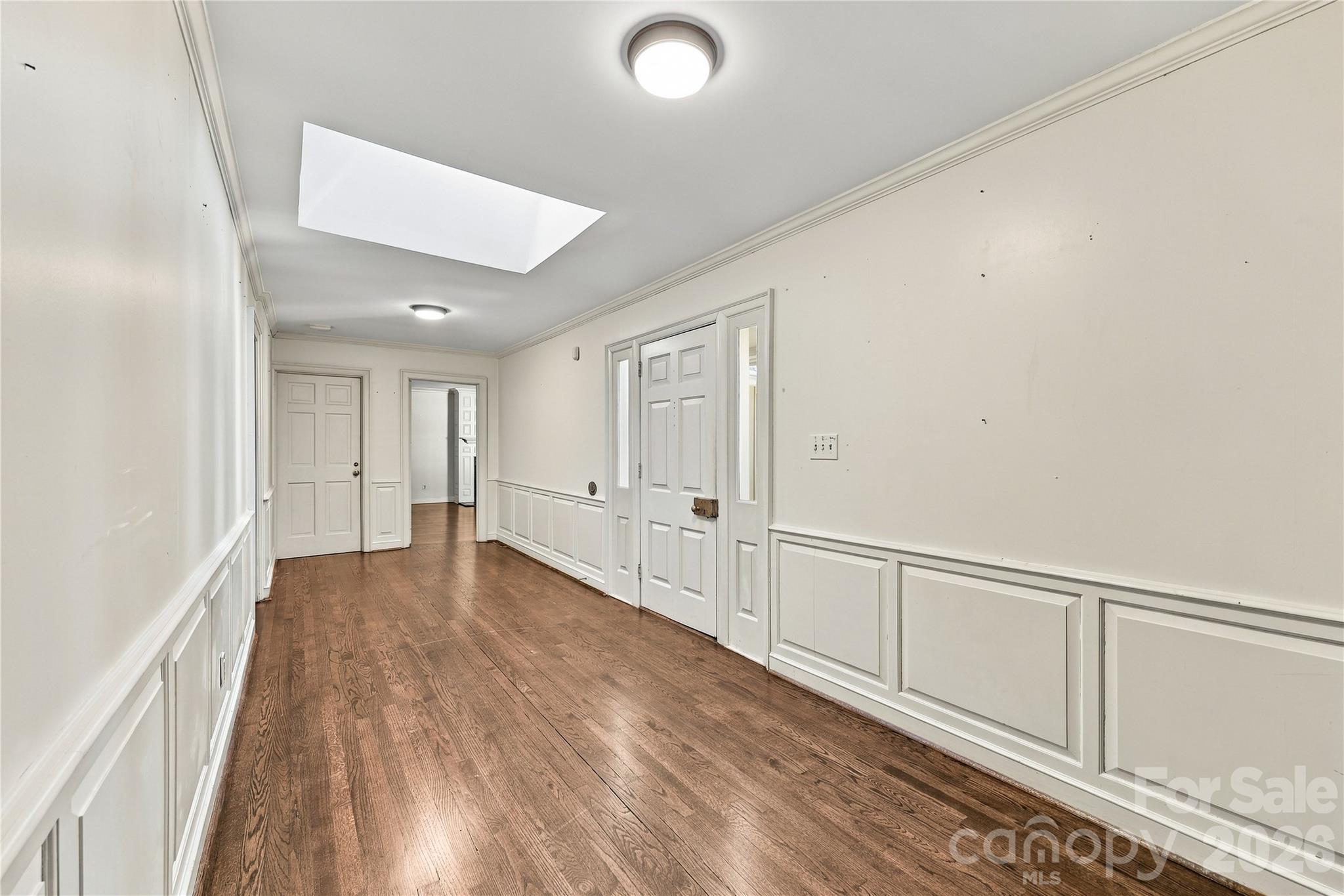 Single Family Residence at 512 Lakeside Drive, Statesville, photo 4 of 44