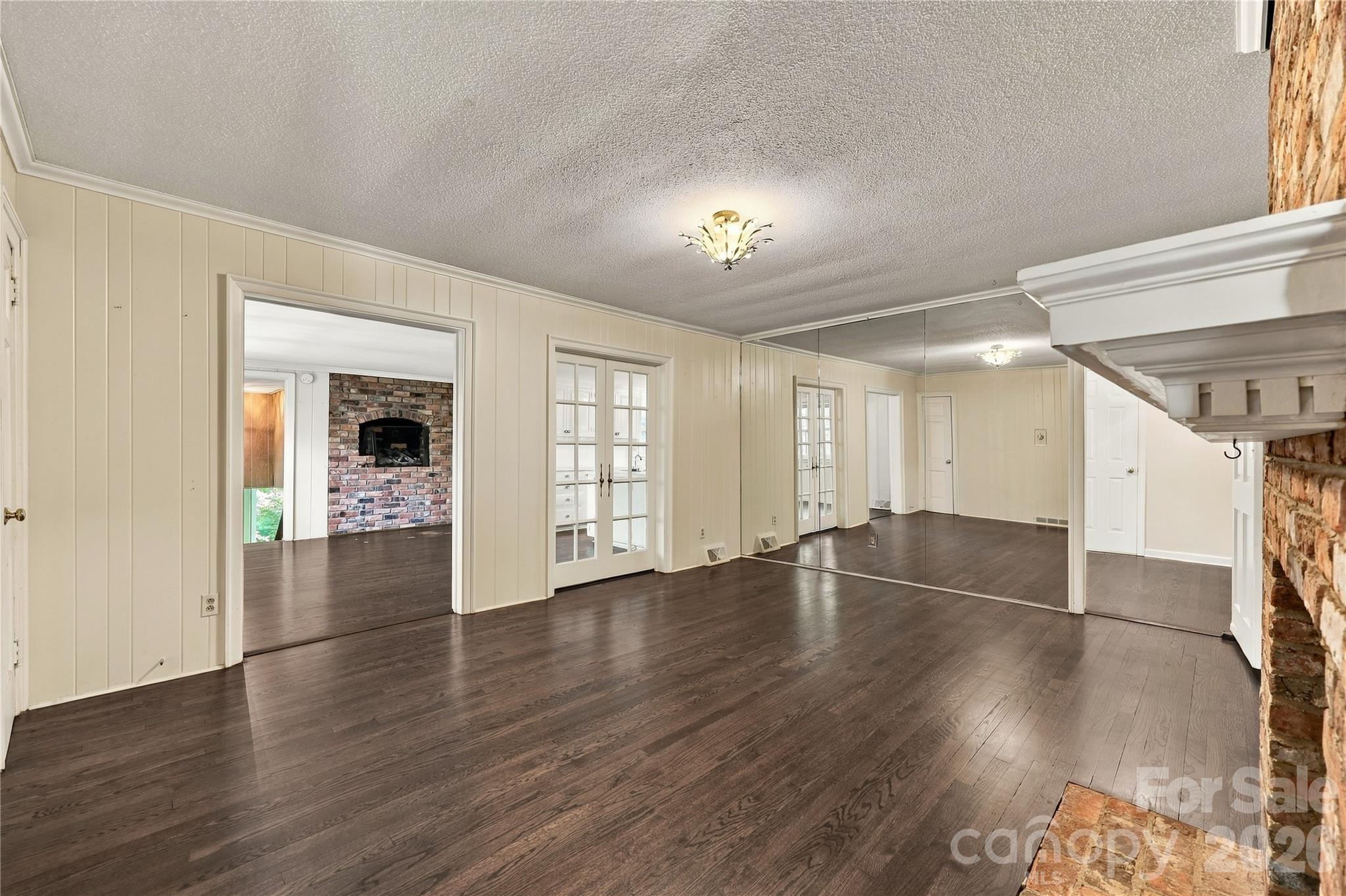Single Family Residence at 512 Lakeside Drive, Statesville, photo 15 of 44