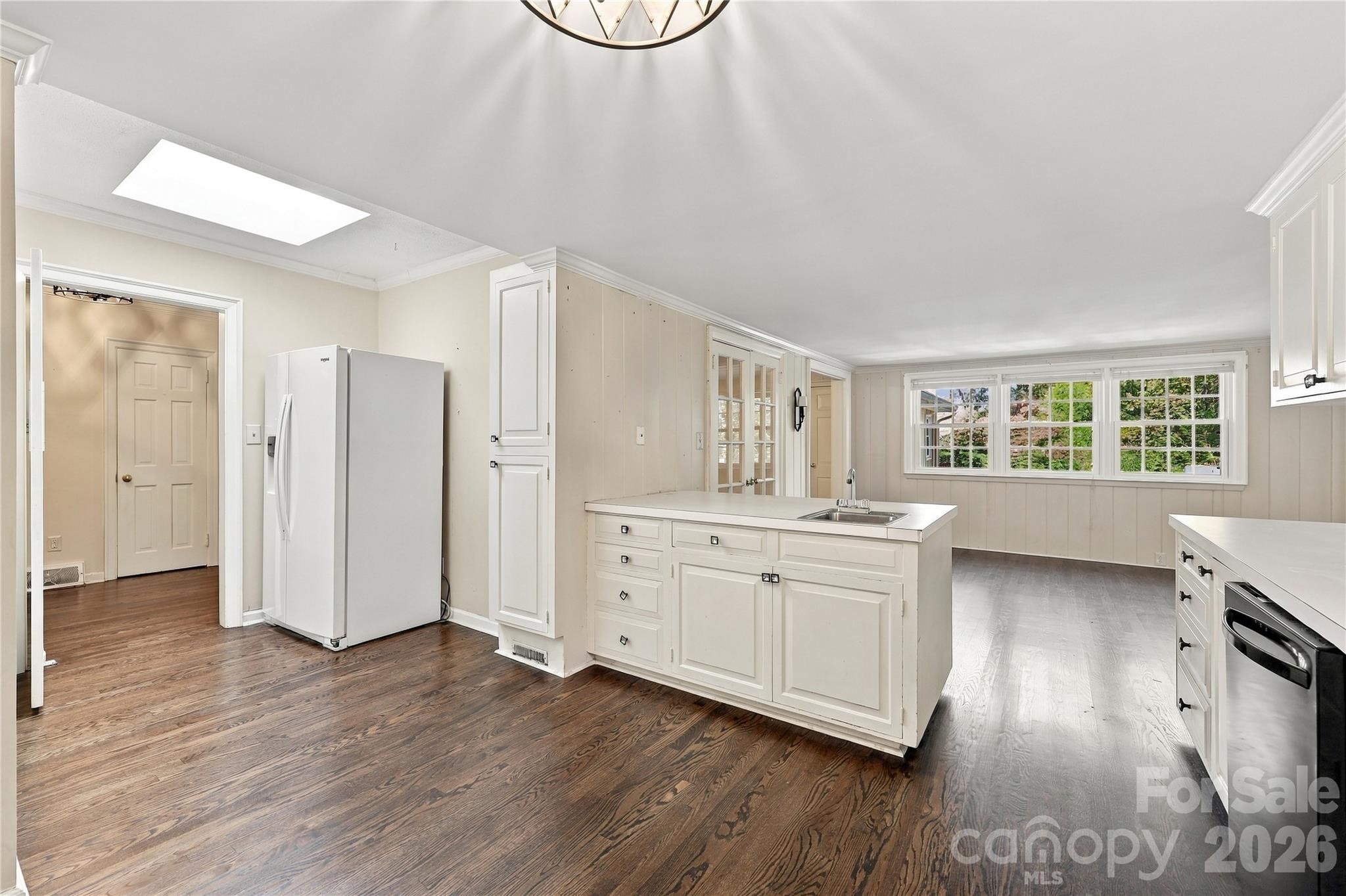 Single Family Residence at 512 Lakeside Drive, Statesville, photo 22 of 44