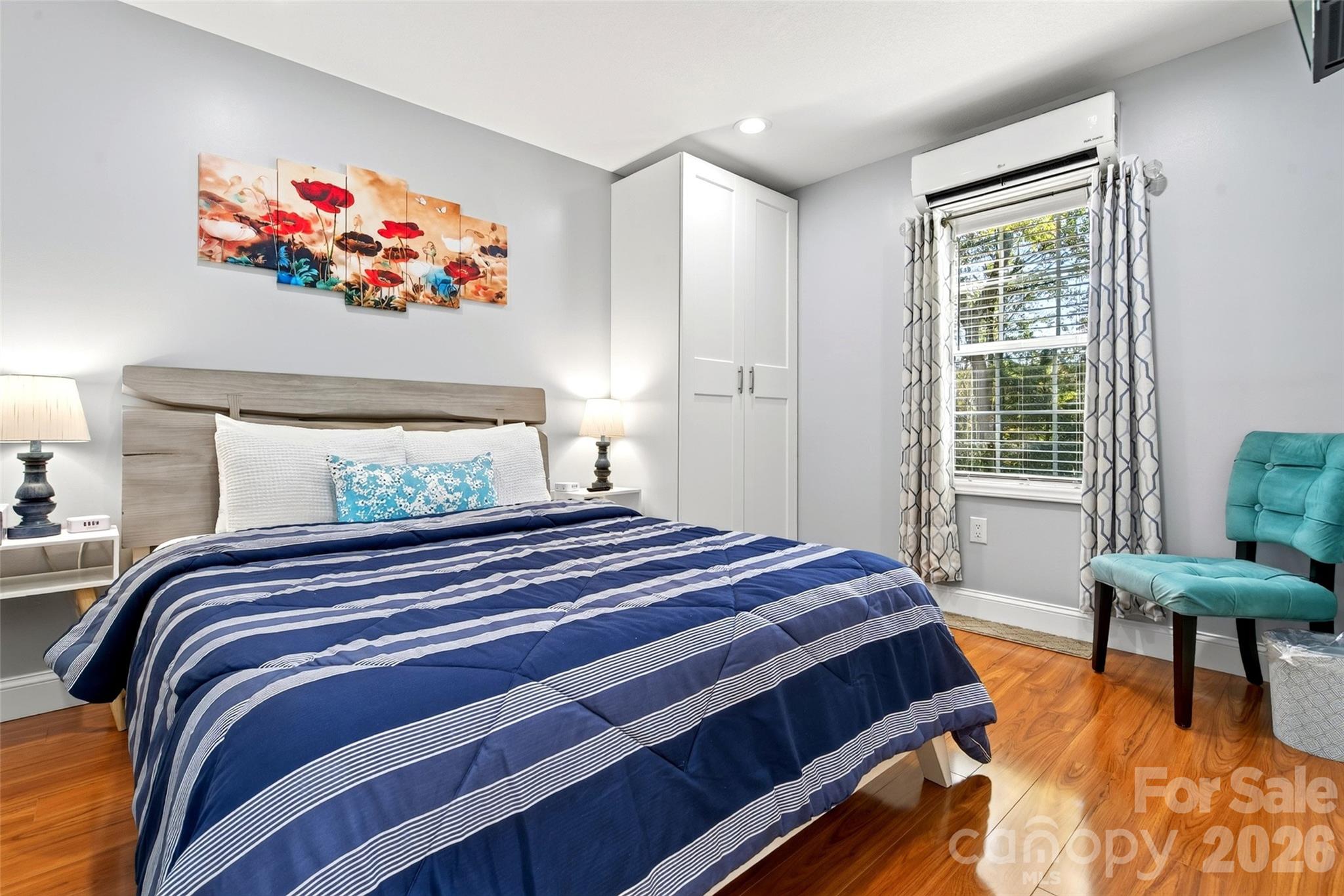 Bedroom 1 of Cottage - 337 & 345 Avery Creek Road, Arden