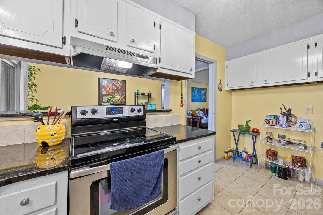 kitchen, stainless steel appliances - 2638 Park Road, Charlotte