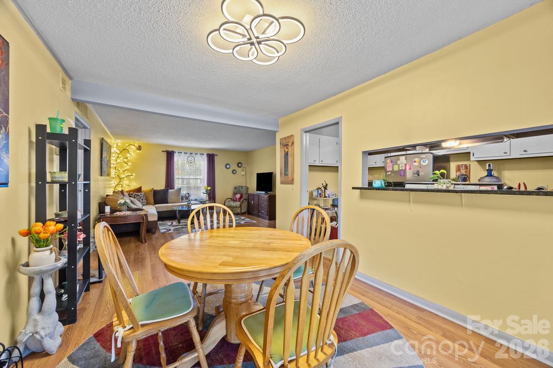dining area - 2638 Park Road, Charlotte