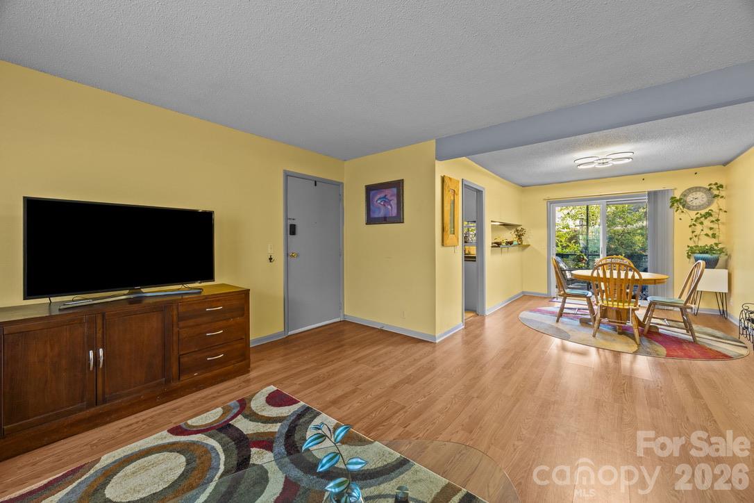 open floor plan - 2638 Park Road, Charlotte