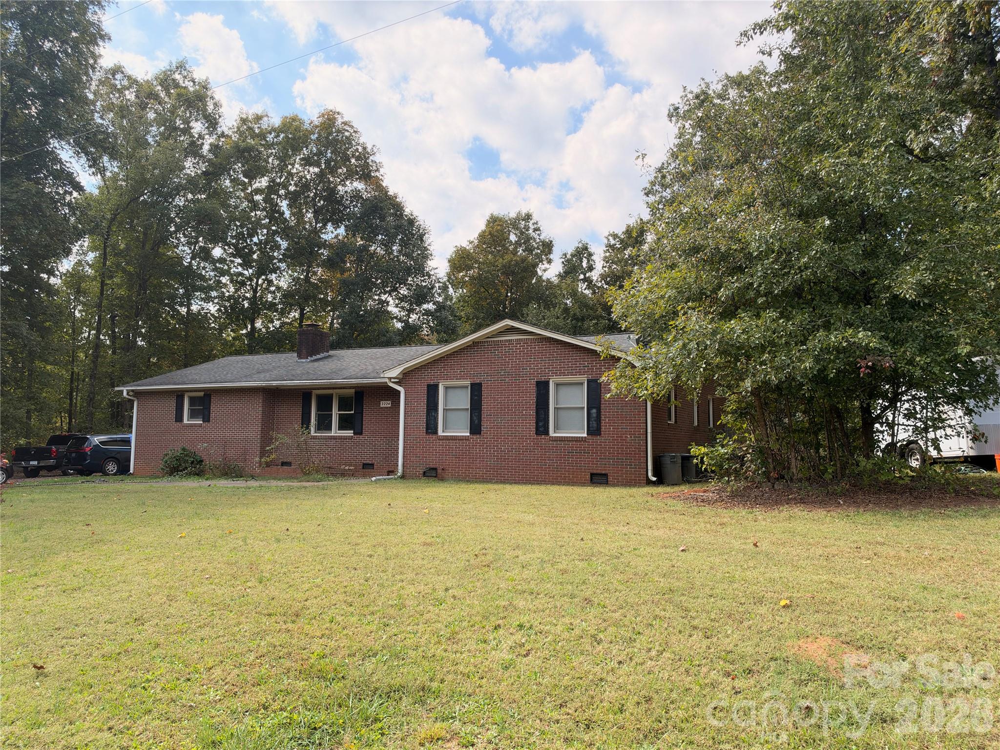 2224 Ellis Road