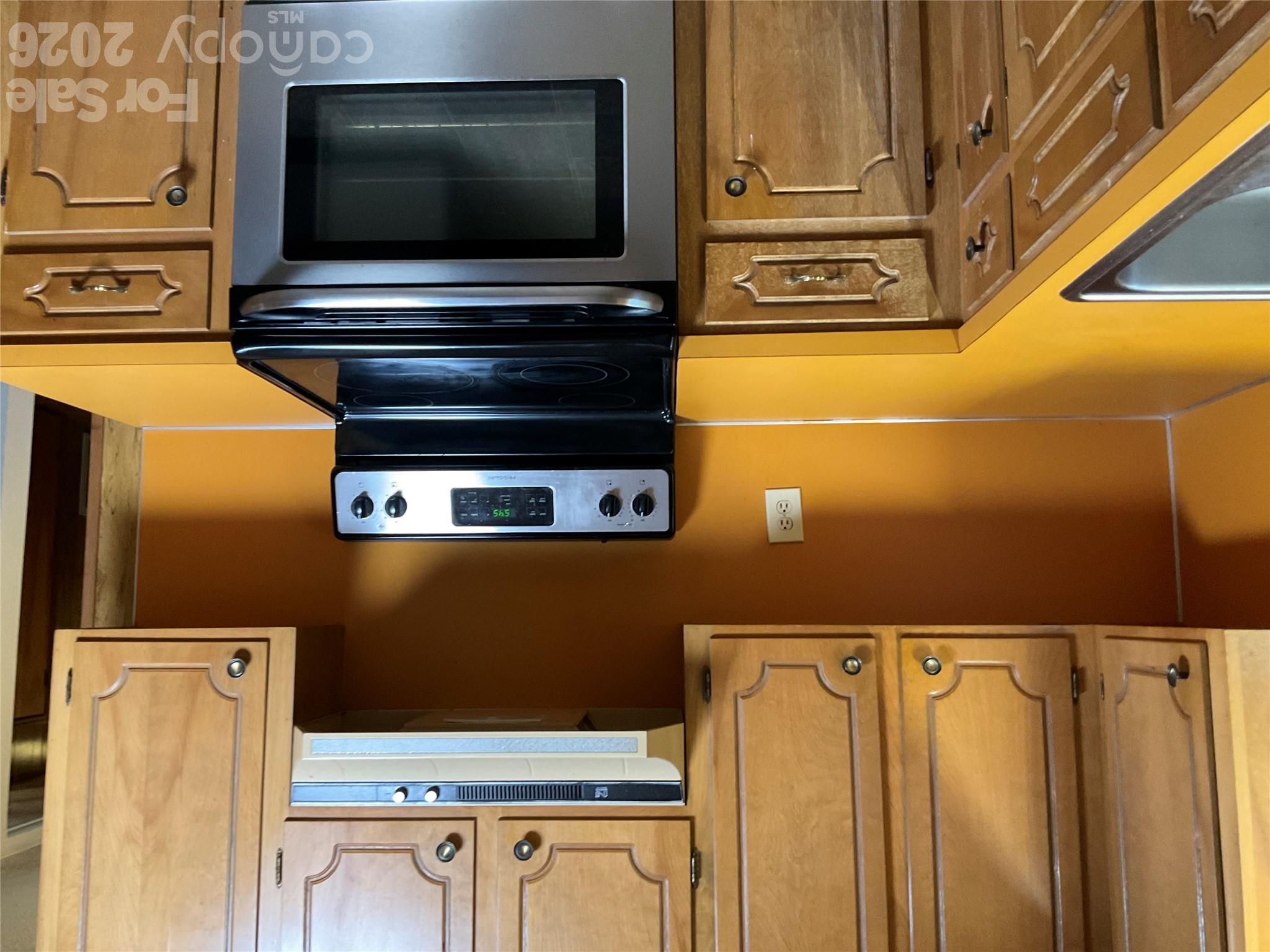 Kitchen - 2224 Ellis Road, Shelby