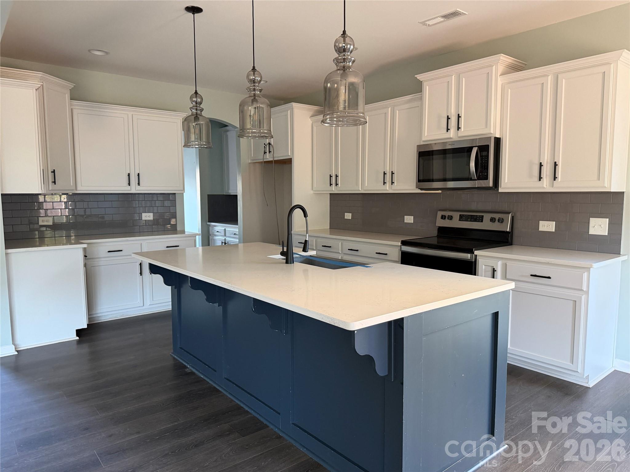 Single Family Residence at 2680 Andes Drive, Statesville, photo 2 of 28