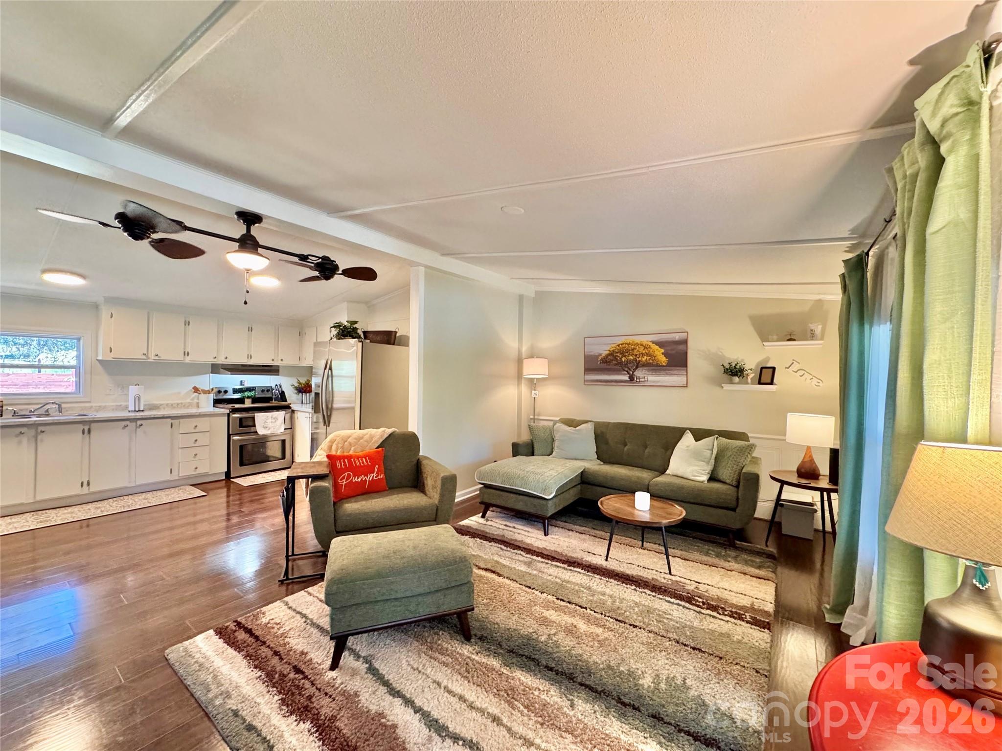 Open Concept - 78 Katie Drive, Hendersonville