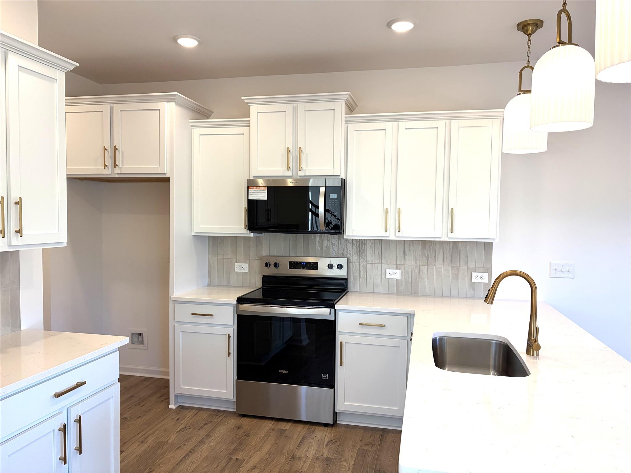 Townhouse at 133 Aronia Lane, Mooresville, photo 4 of 23
