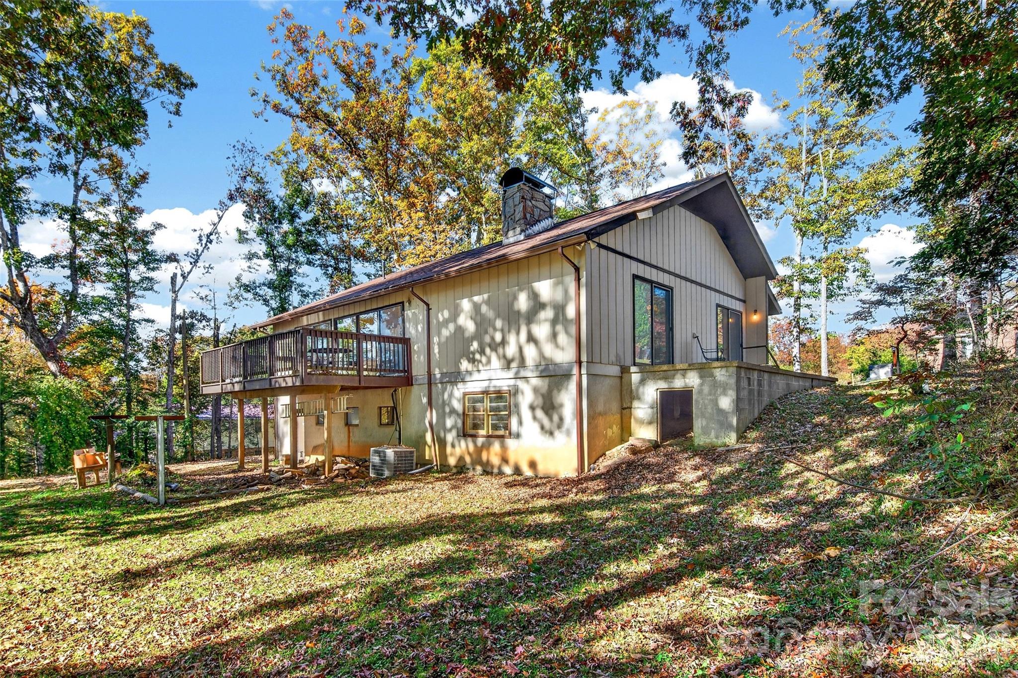 Single Family Residence at 592 Carters Ridge Road, Spruce Pine, photo 6 of 61