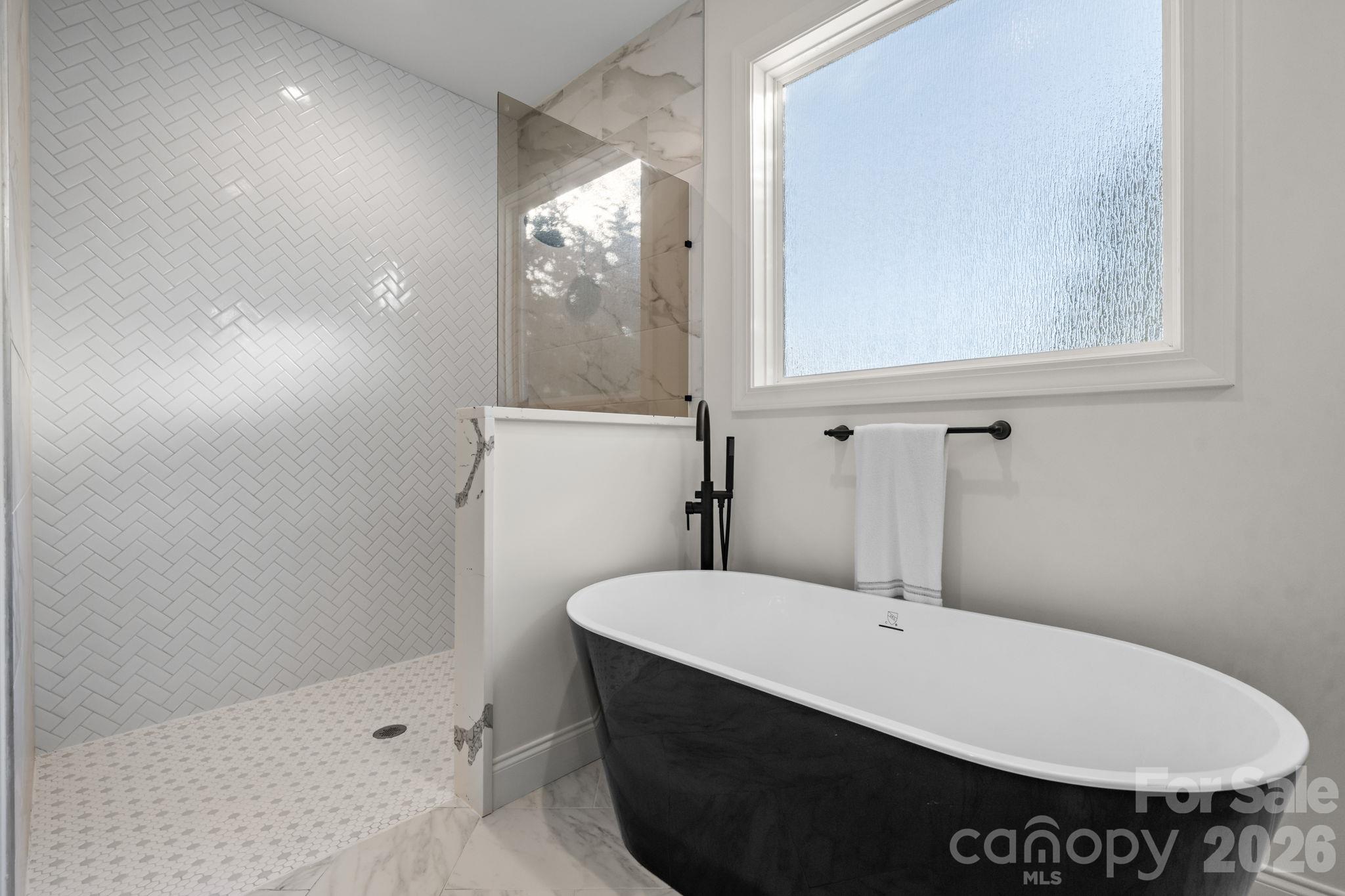 Single Family Residence at 3782 Sarazen Court NE, Conover, photo 19 of 44