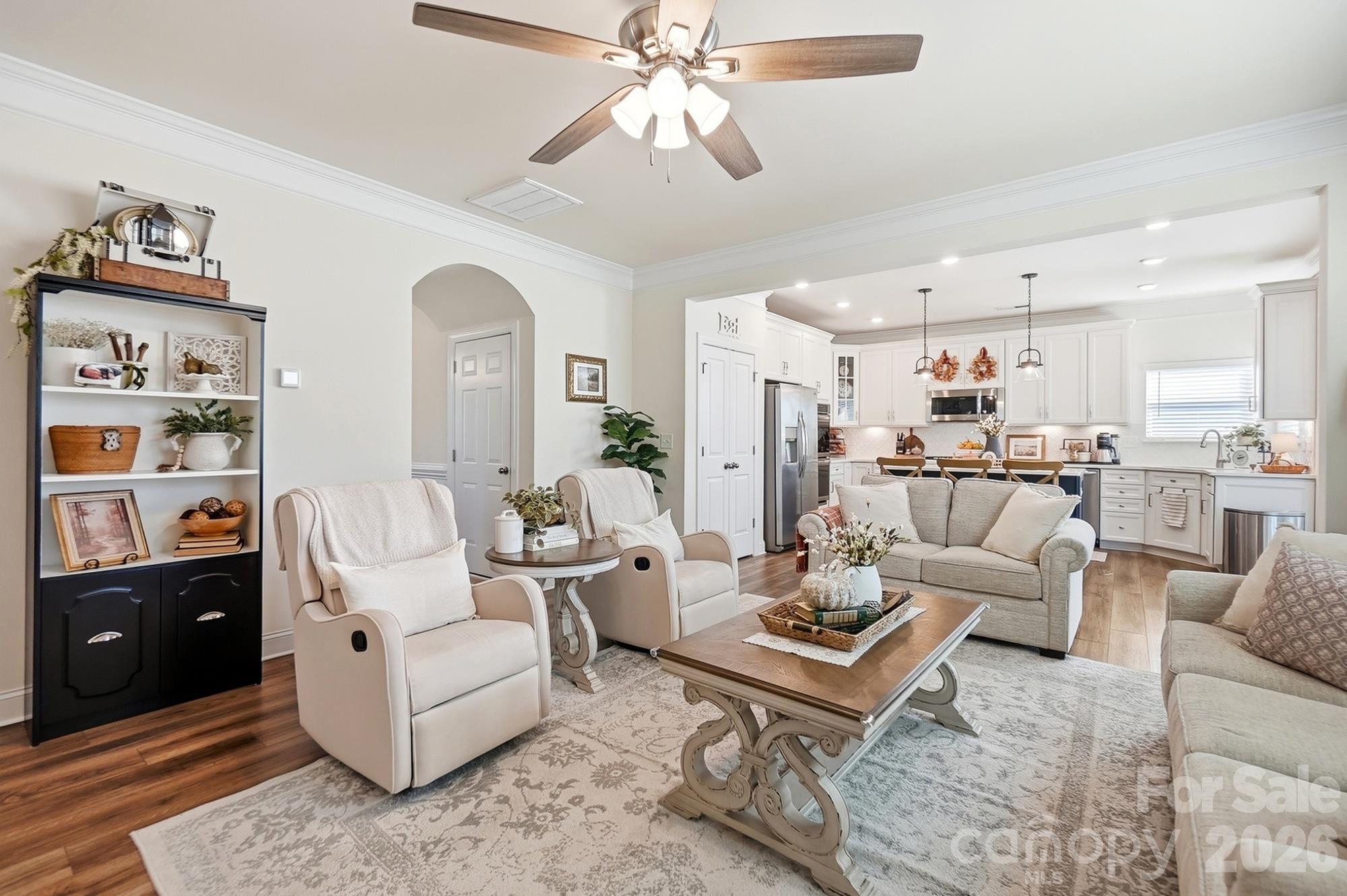 Single Family Residence at 2727 Forest Path Way, Gastonia, photo 10 of 48