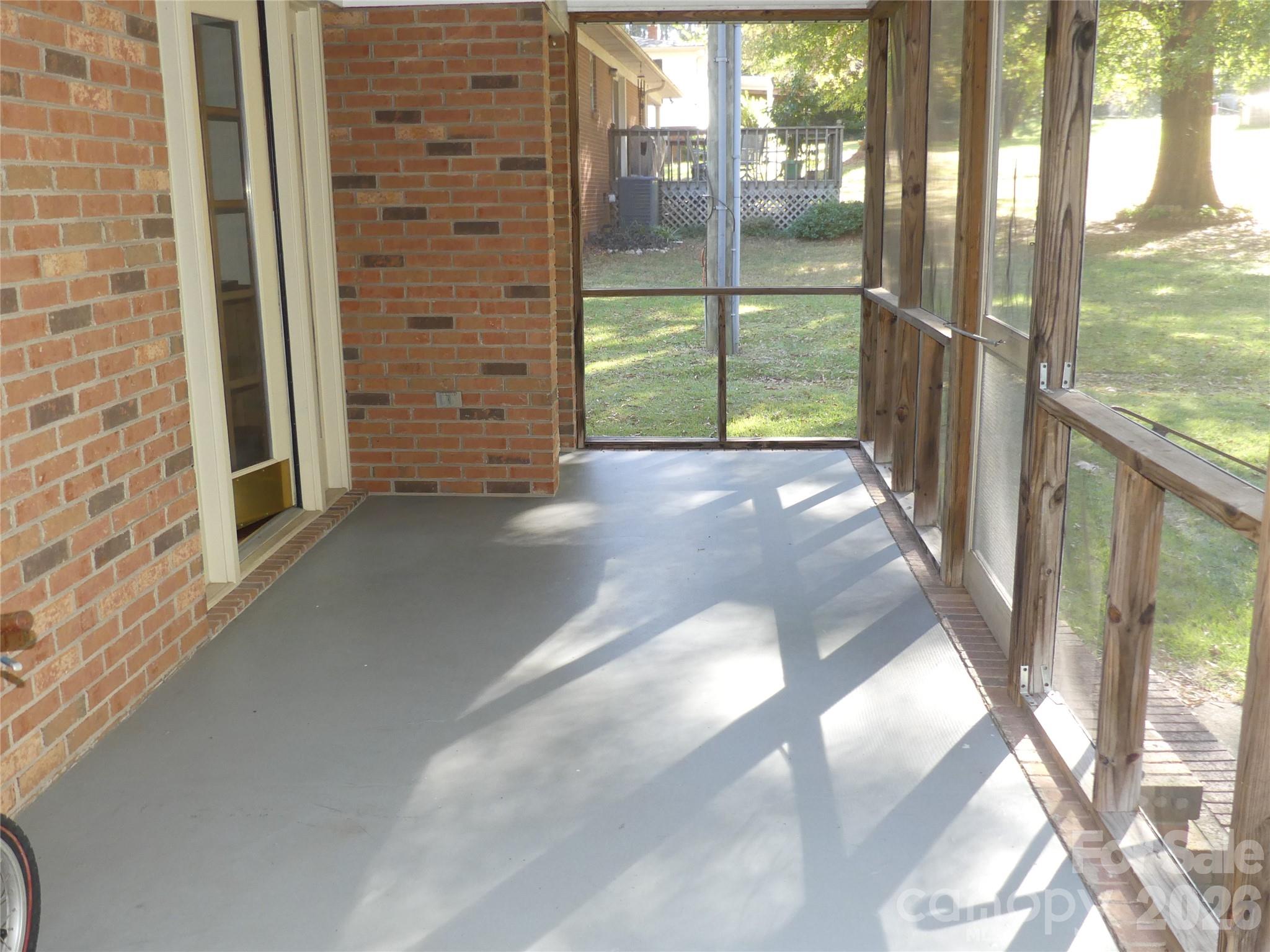 Screened in porch - 7871 Howard Avenue, Kannapolis