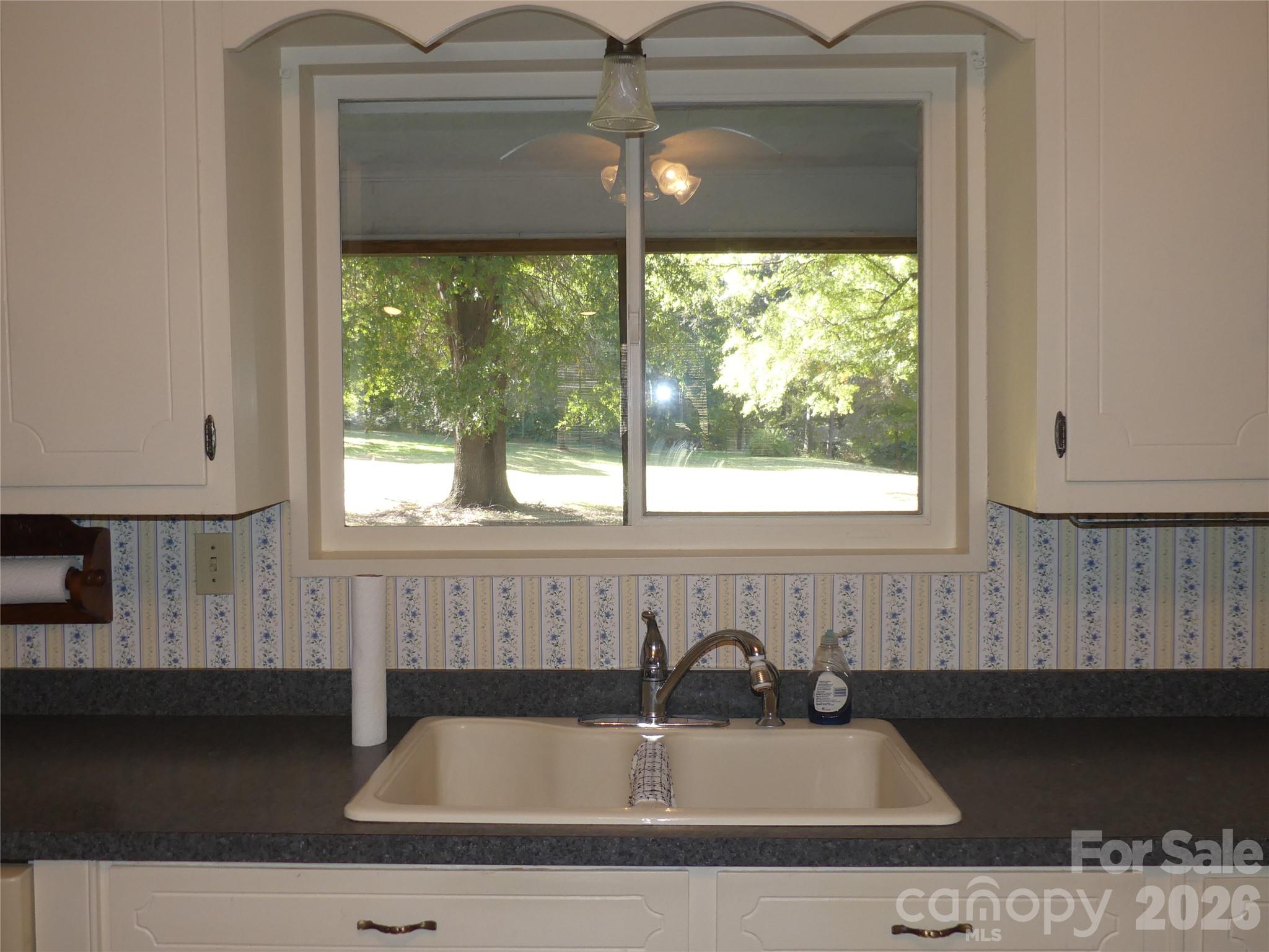 Single Family Residence at 7871 Howard Avenue, Kannapolis, photo 11 of 26