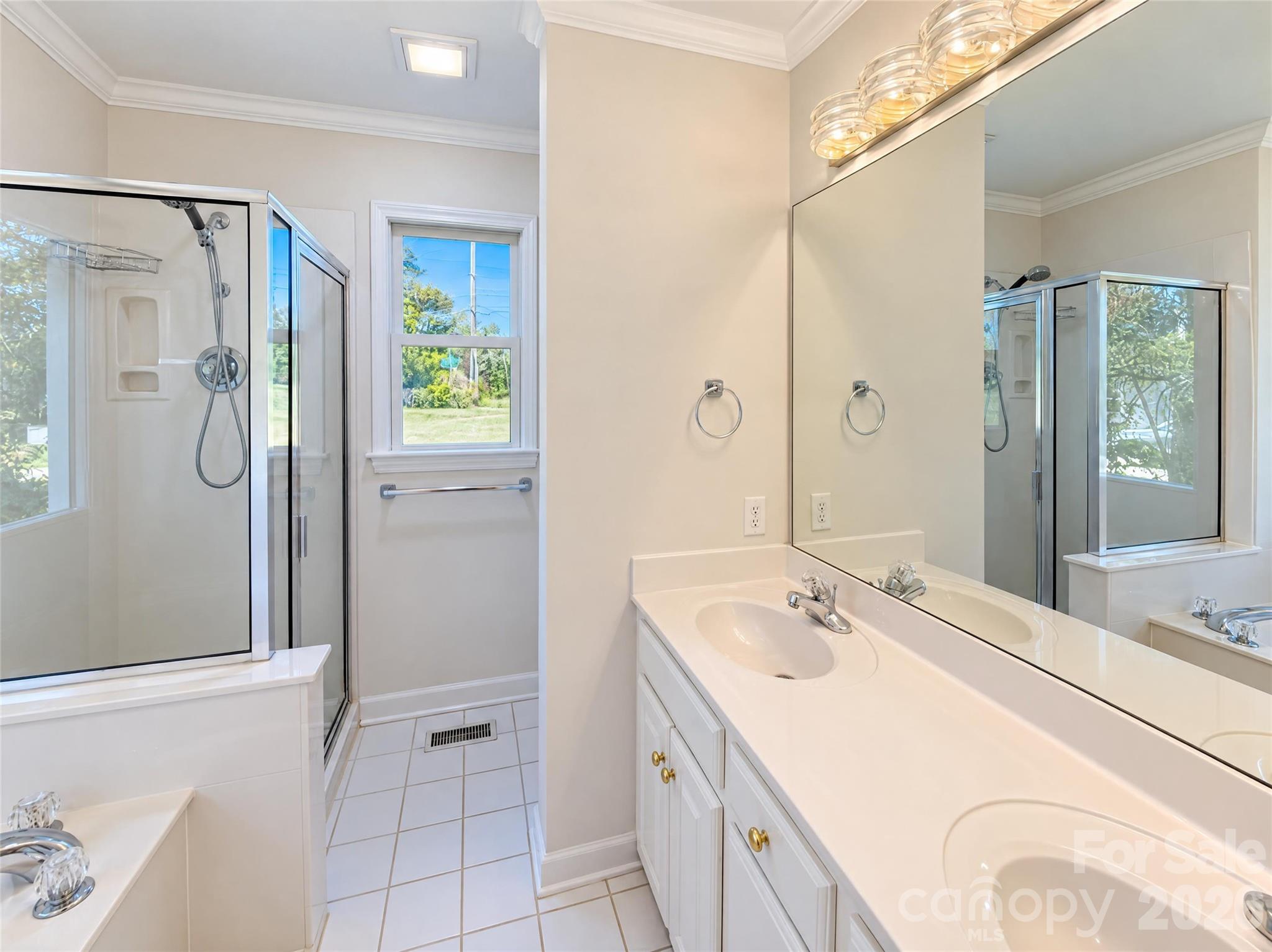 Single Family Residence at 3585 Cedar Springs Drive SW, Concord, photo 10 of 20