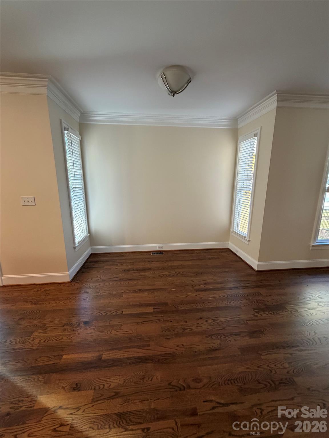 Breakfast nook between kitchen and living room - 4095 Principal Circle NW, Conover